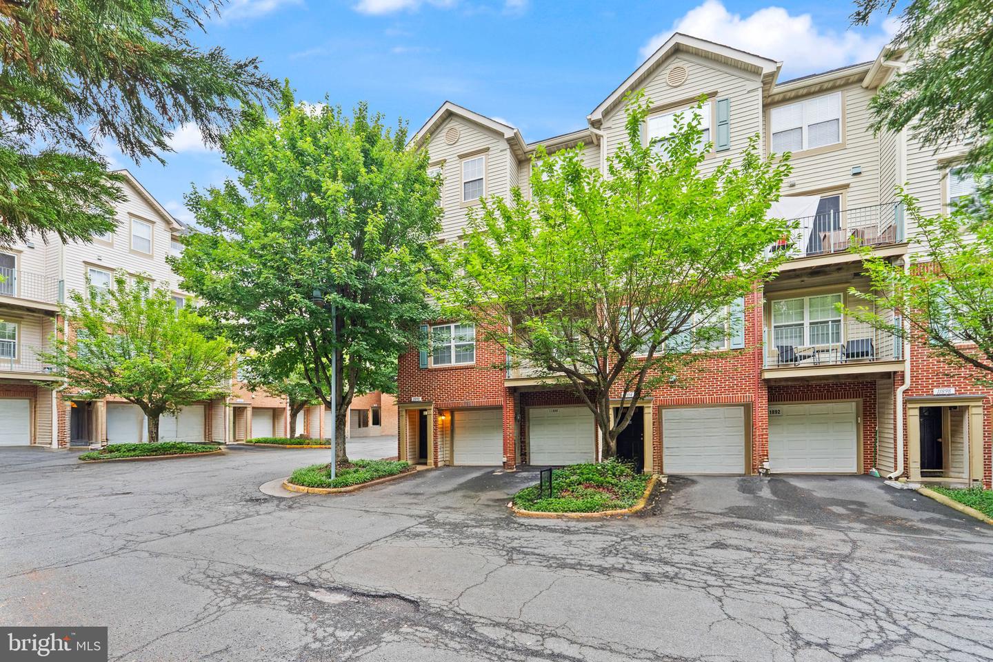 11890 Breton Ct #8b