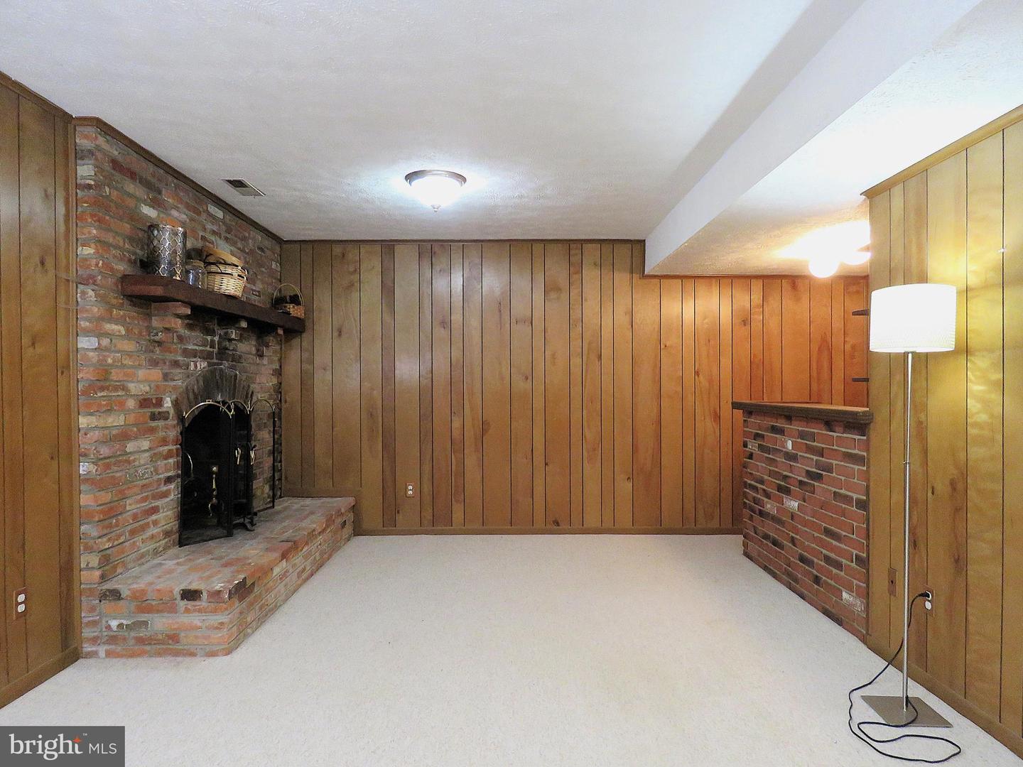 9226 BAILEY LN