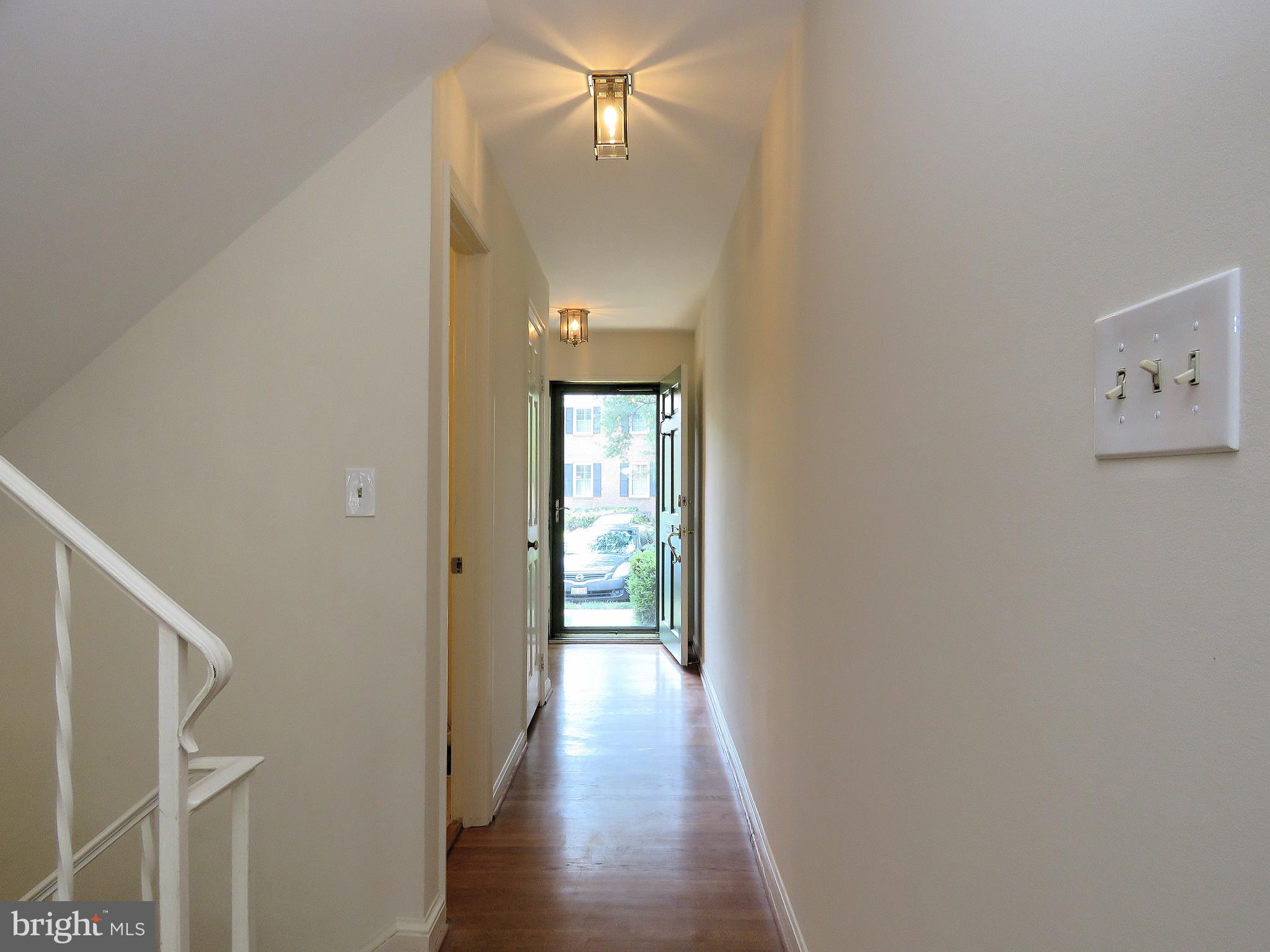 9226 BAILEY LN