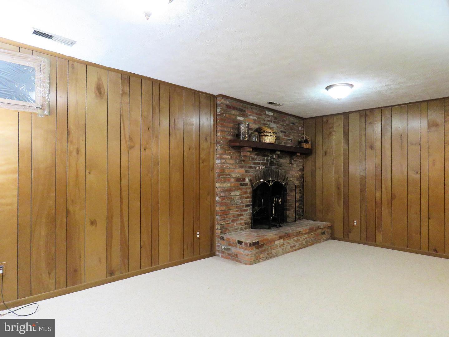 9226 BAILEY LN