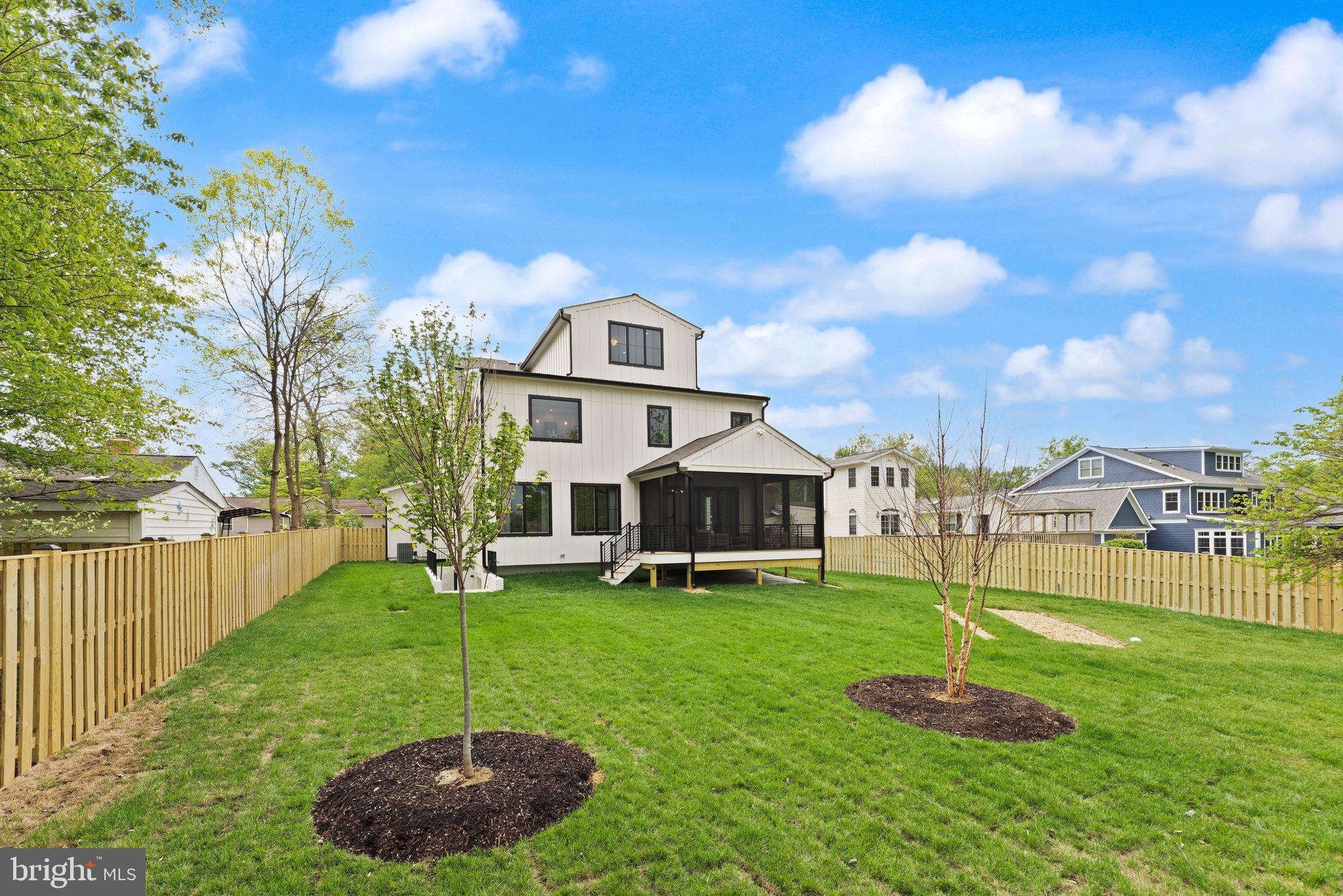 324 Tapawingo Rd SE