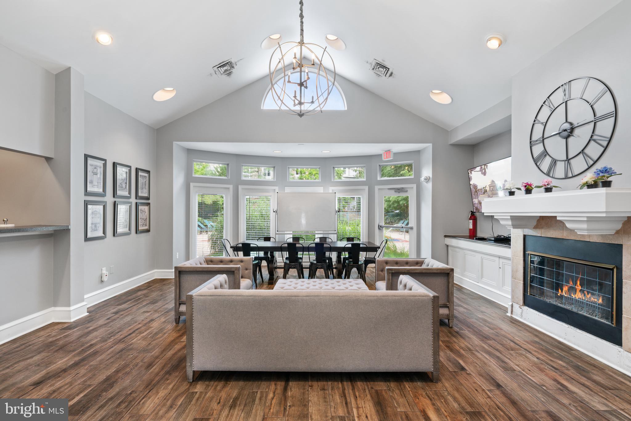 2201 Westcourt Ln #302