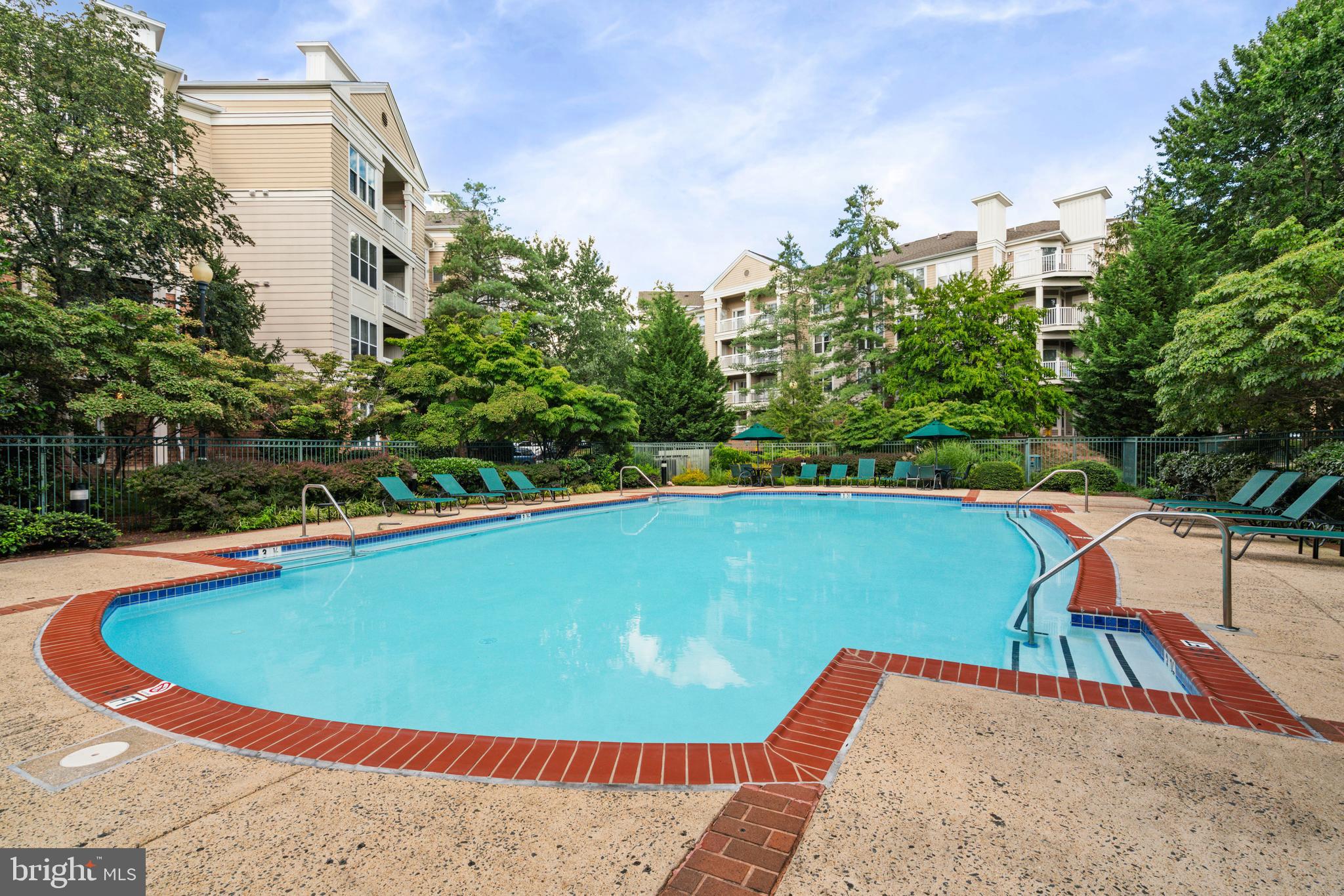 2201 Westcourt Ln #302