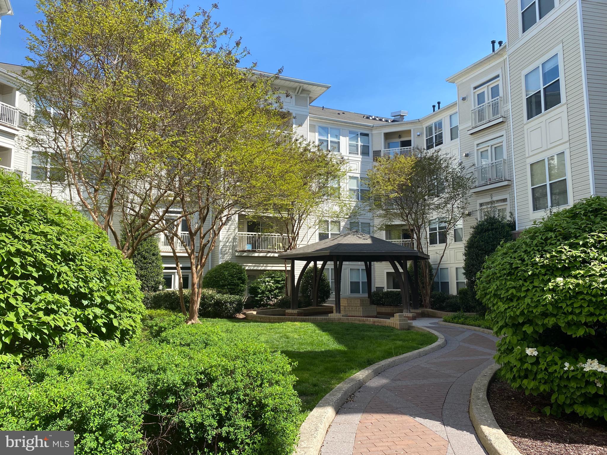 9480 VIRGINIA CENTER BLVD #106