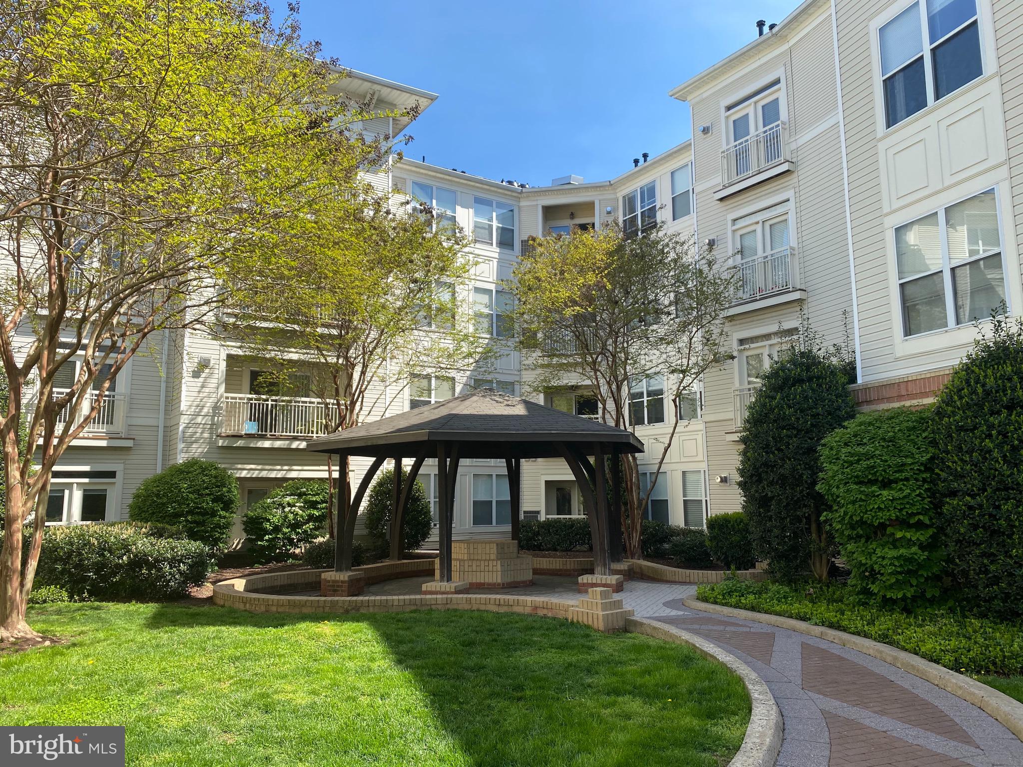 9480 VIRGINIA CENTER BLVD #106