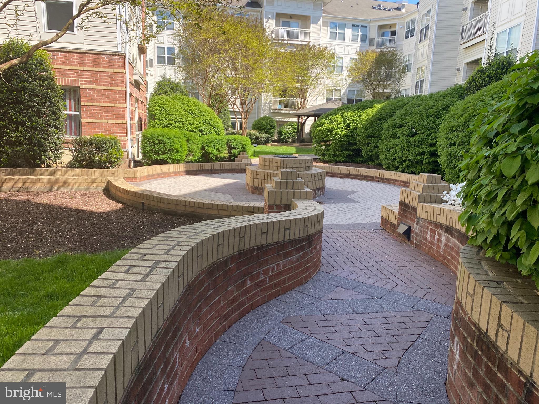 9480 VIRGINIA CENTER BLVD #106