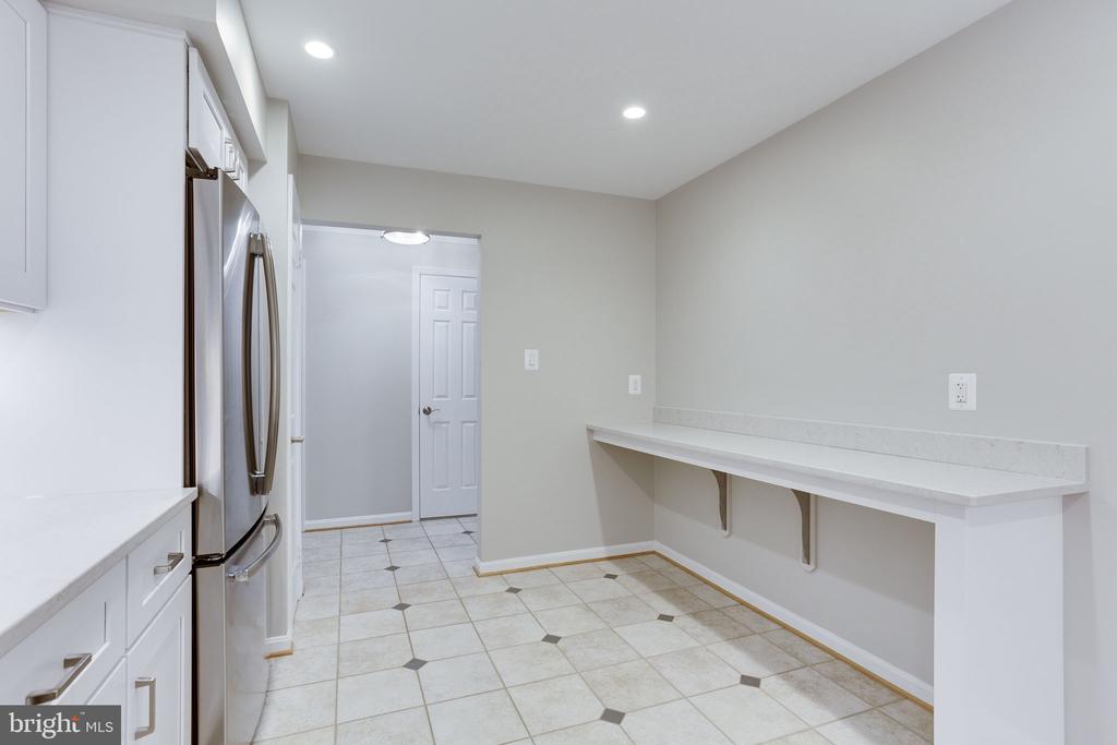2313 MCGREGOR CT