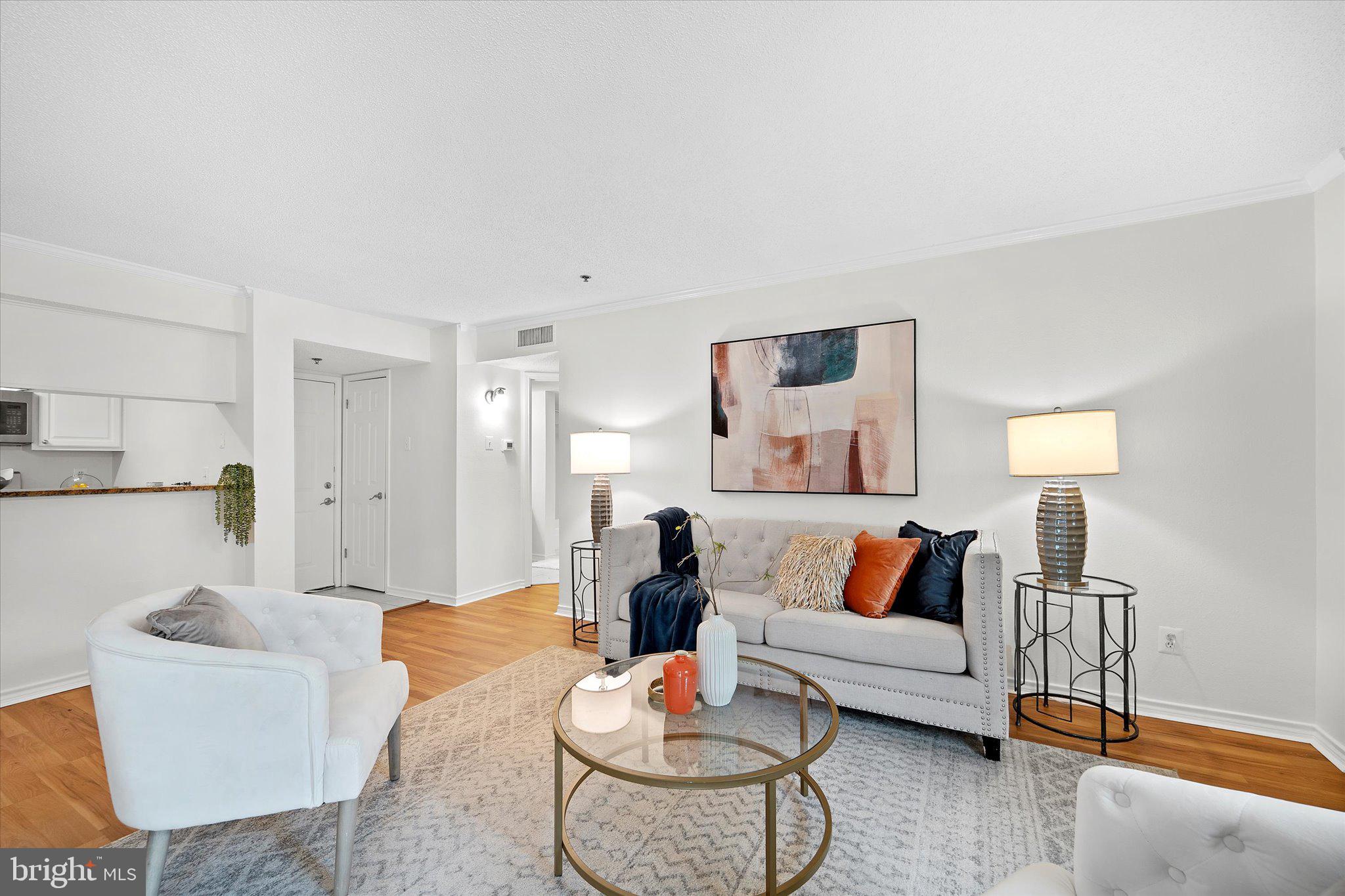 1524 LINCOLN WAY #111