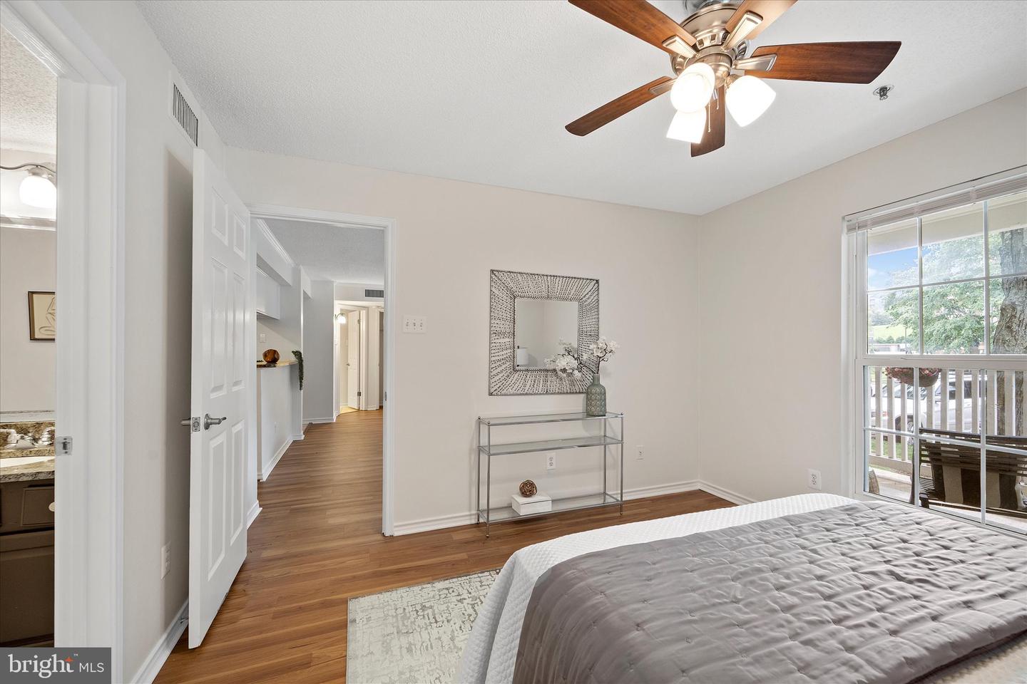 1524 LINCOLN WAY #111