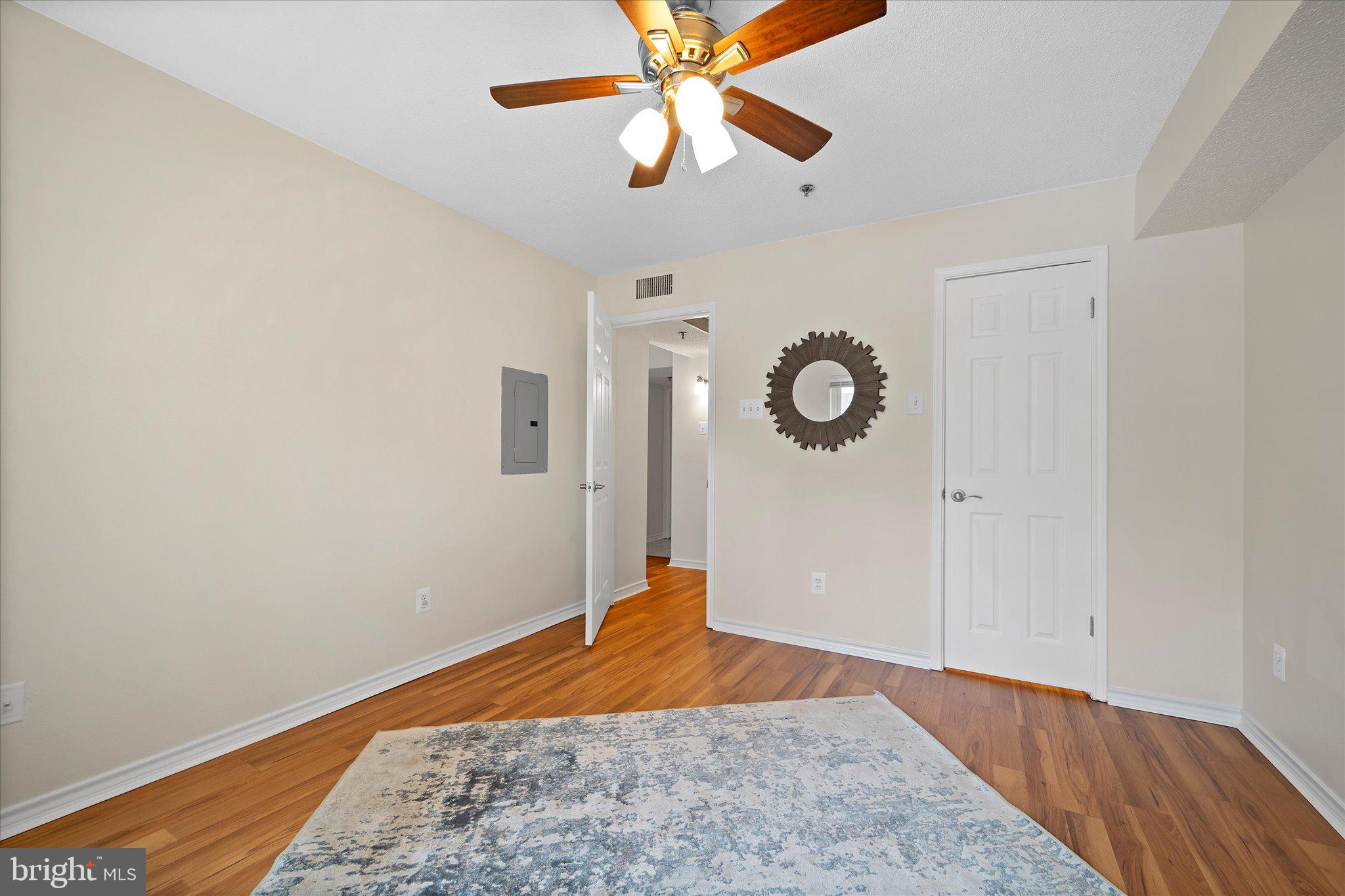 1524 LINCOLN WAY #111