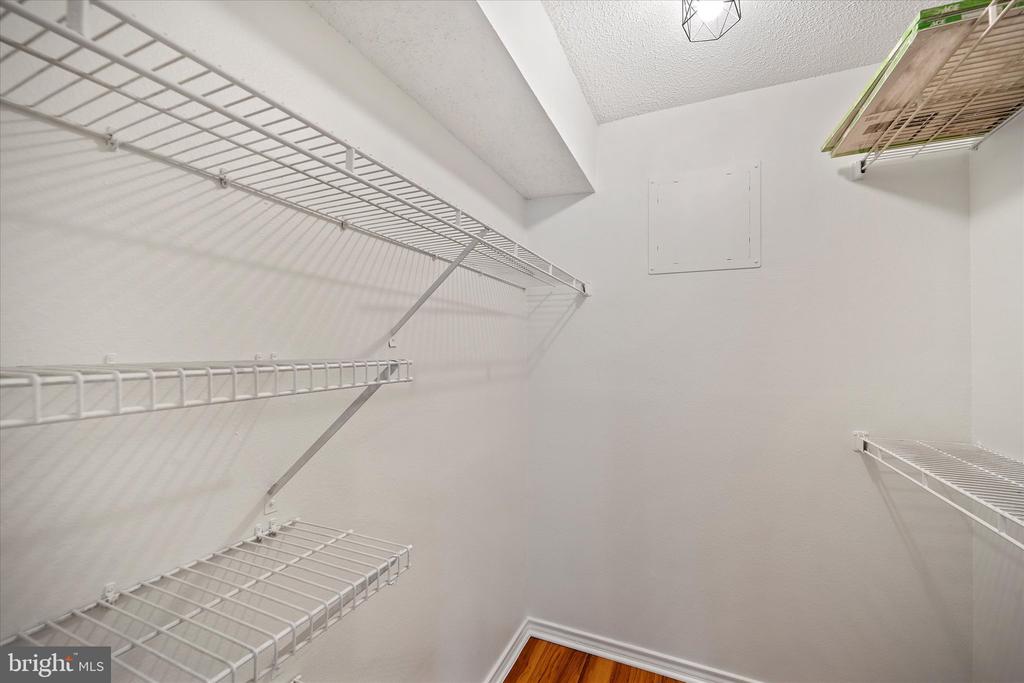 1524 LINCOLN WAY #111