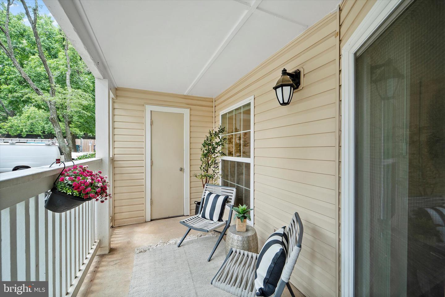 1524 LINCOLN WAY #111