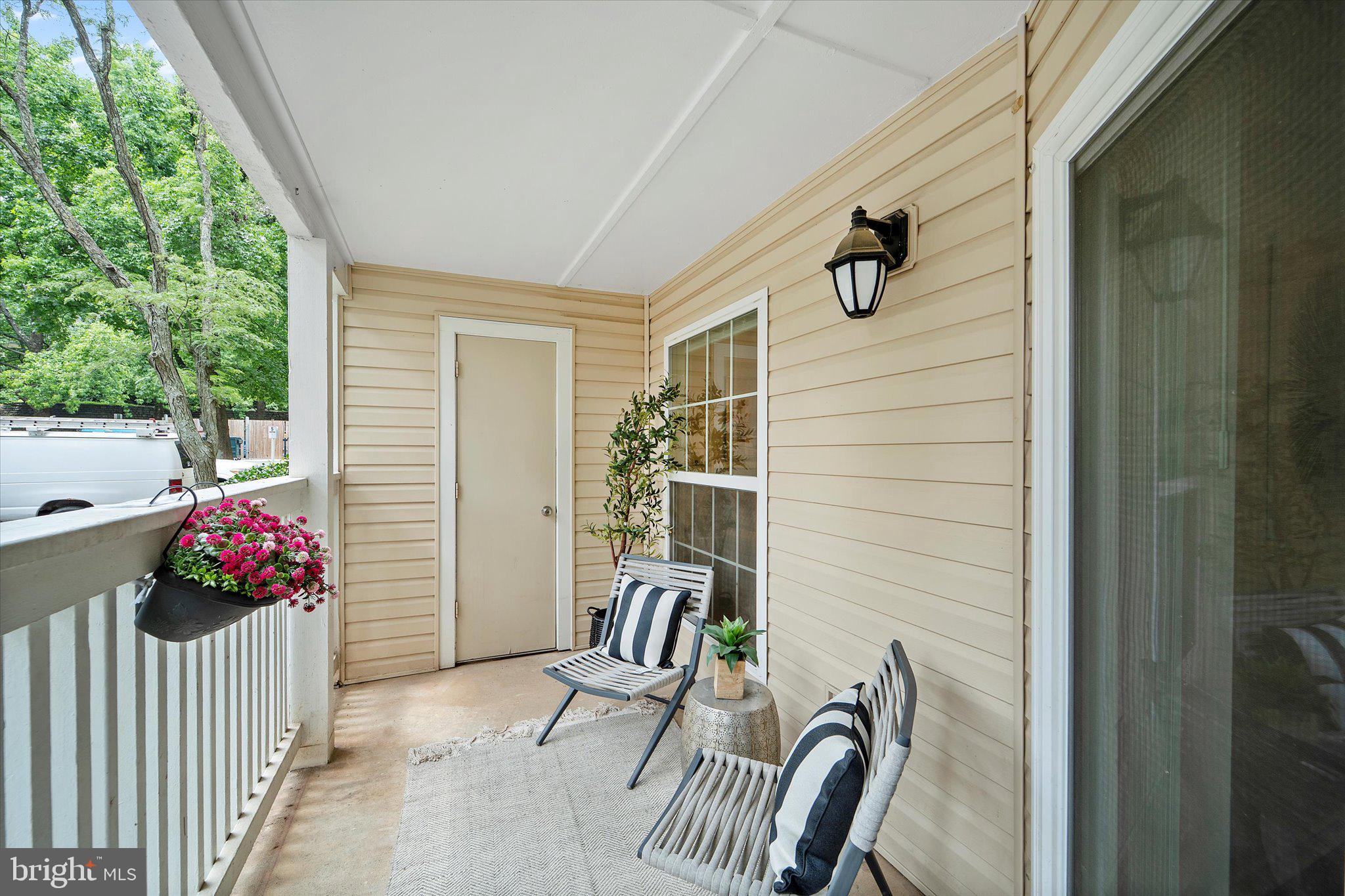 1524 LINCOLN WAY #111