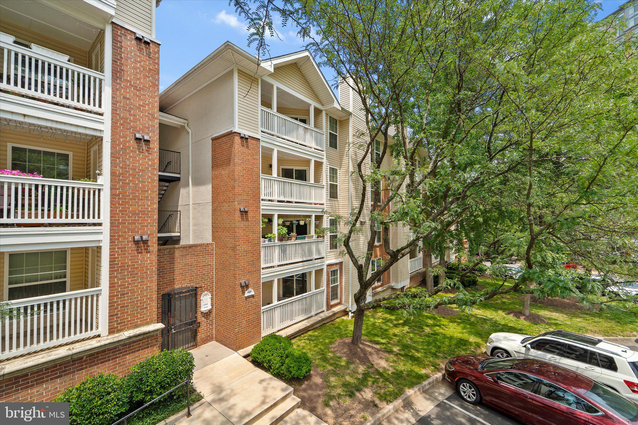 1524 LINCOLN WAY #111