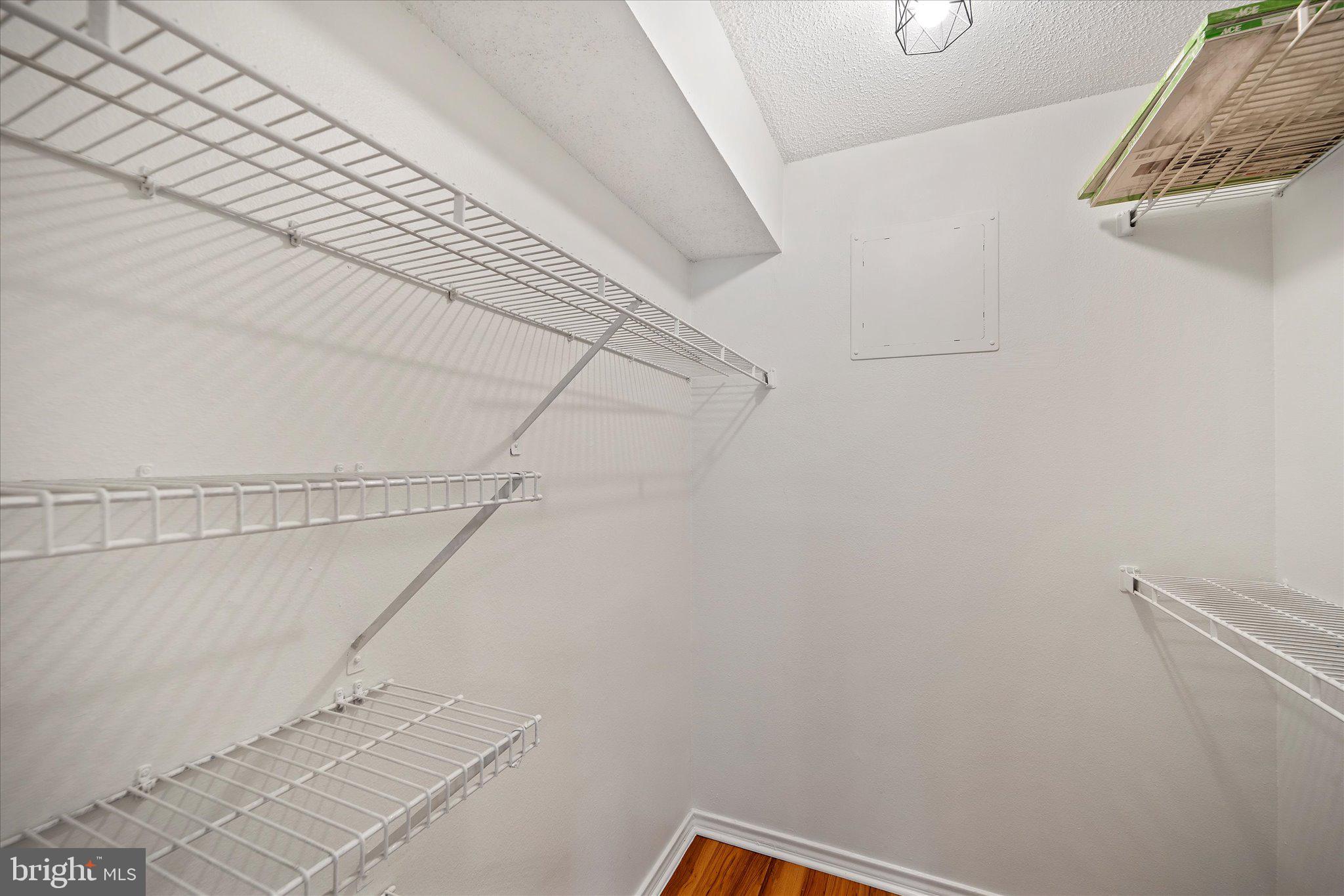 1524 LINCOLN WAY #111