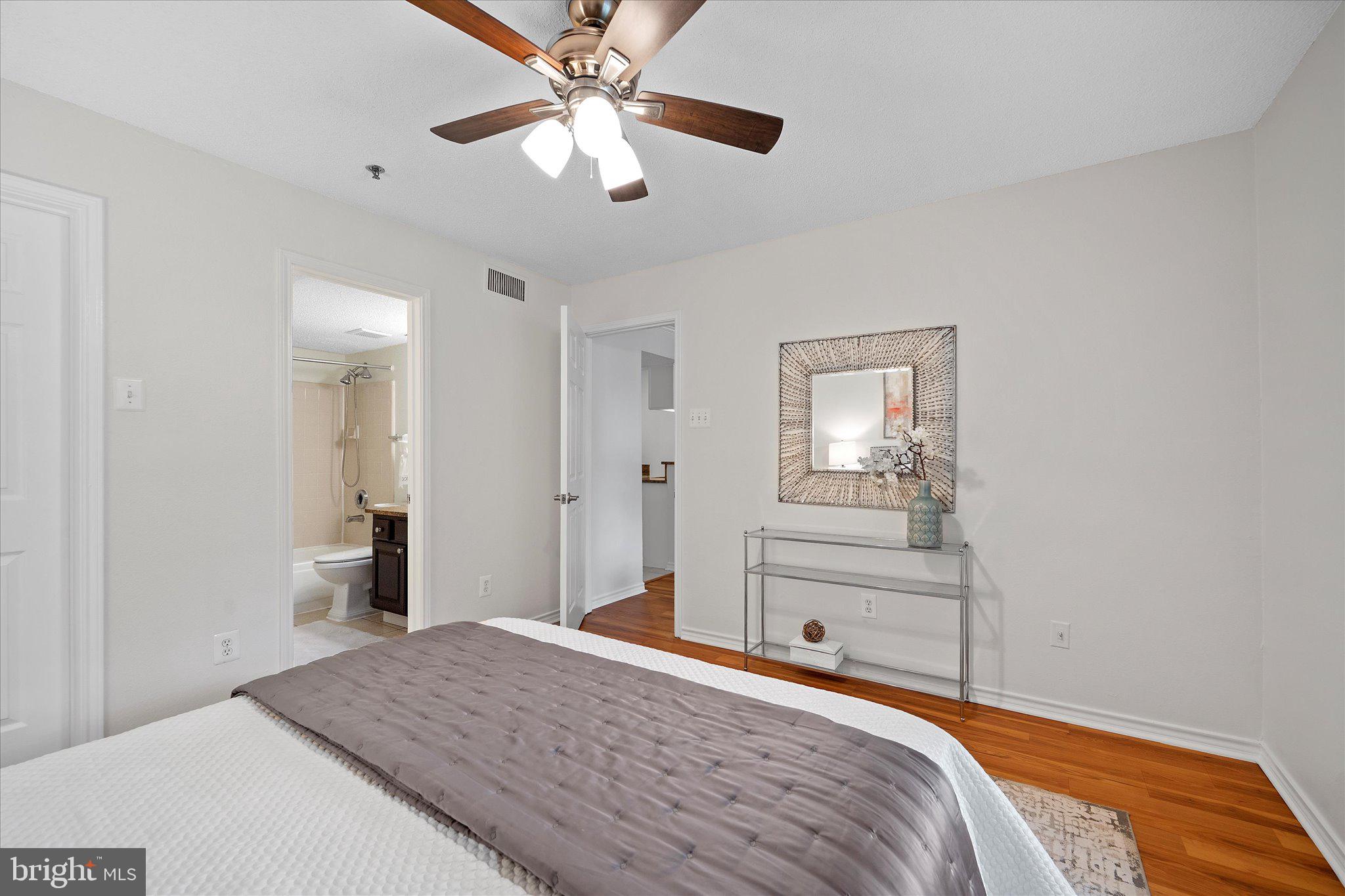 1524 LINCOLN WAY #111