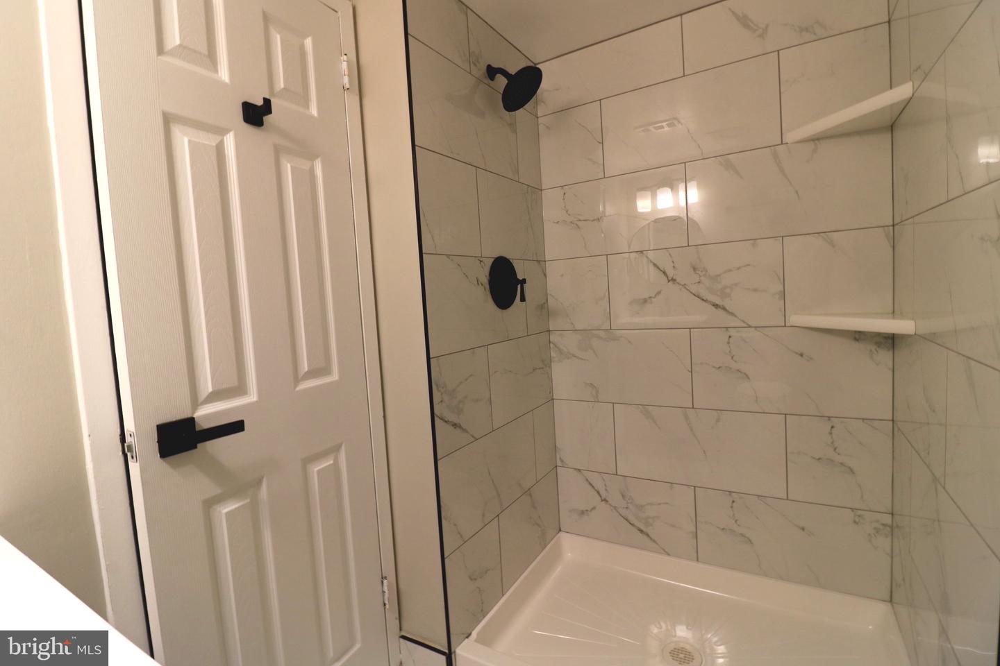 2249 CASTLE ROCK SQ #11C