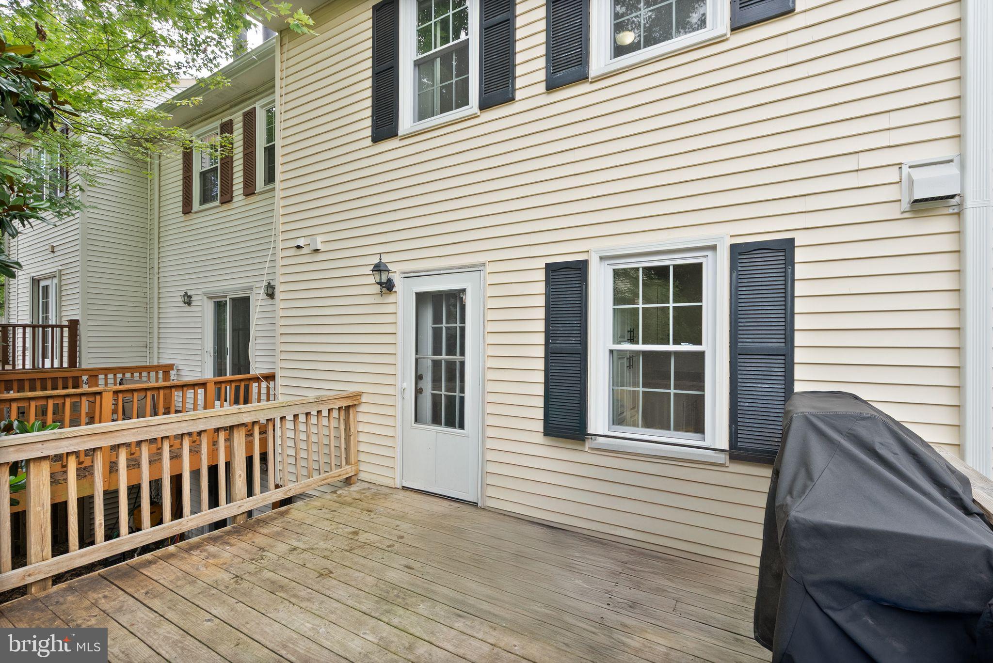 6024 Crown Royal Cir