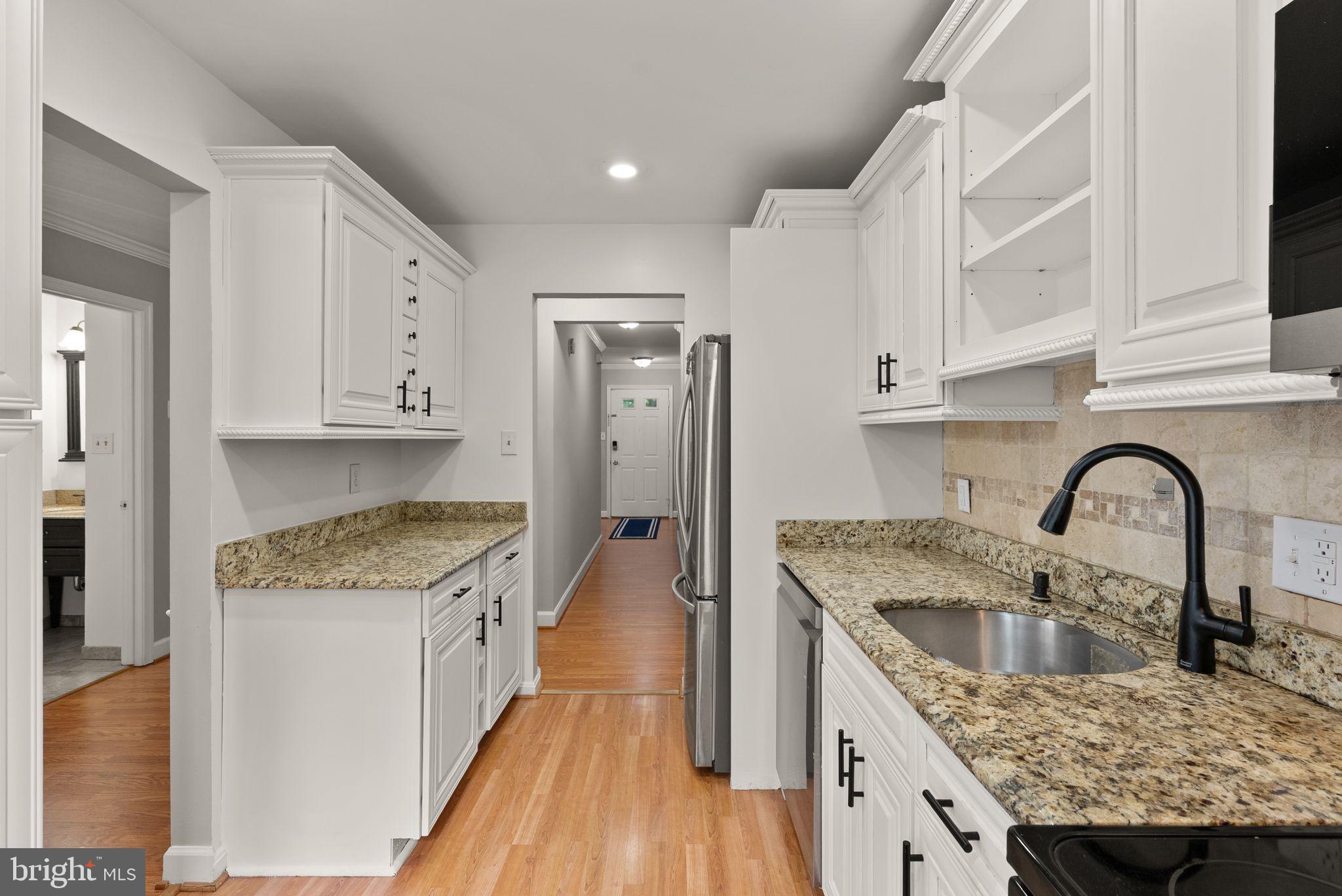 6024 Crown Royal Cir