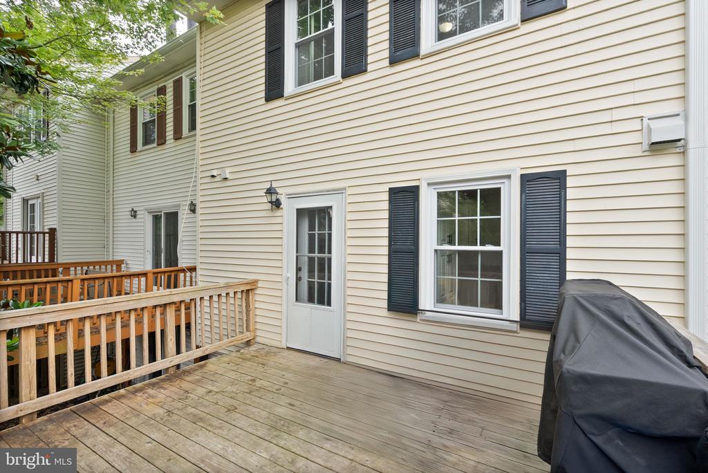 6024 Crown Royal Cir