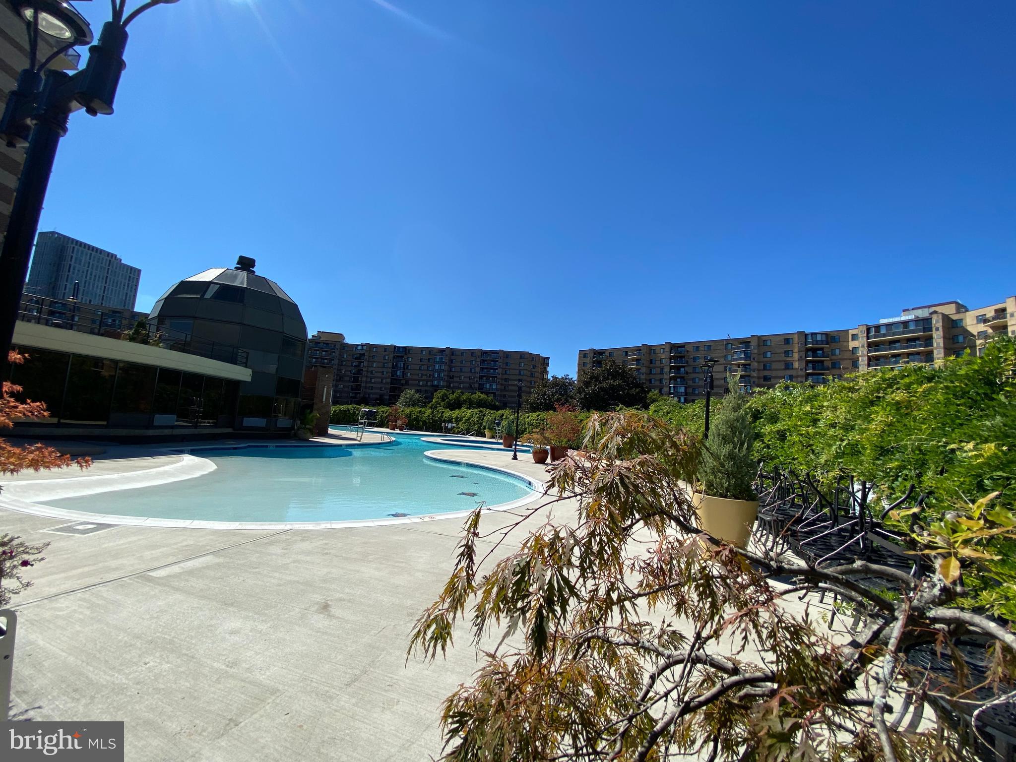 8360 GREENSBORO #117