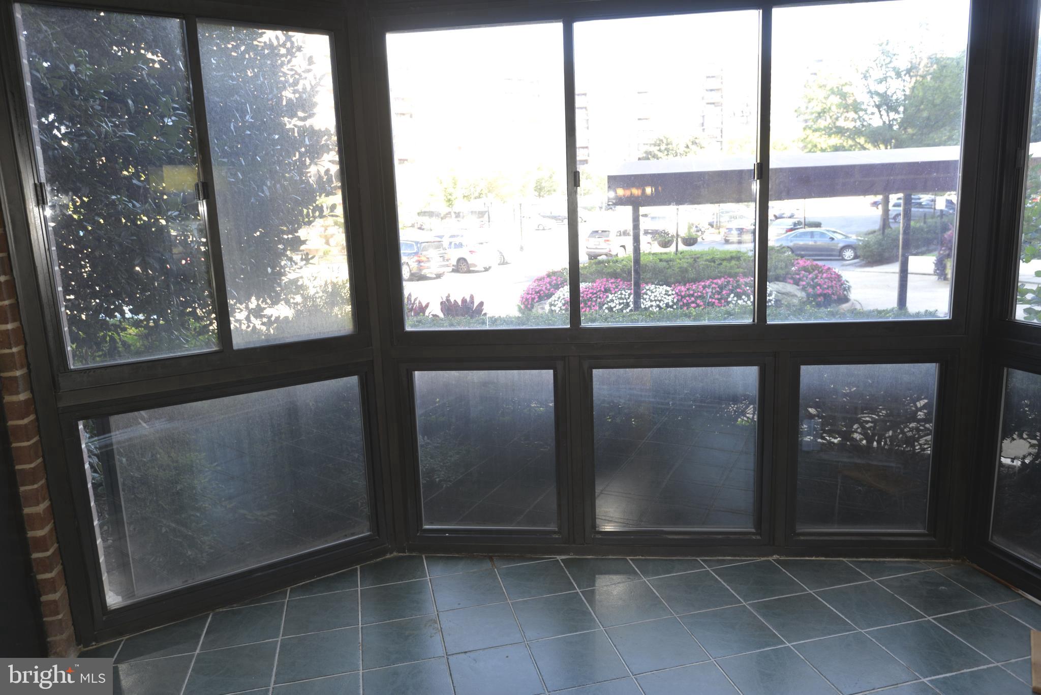 8360 GREENSBORO #117