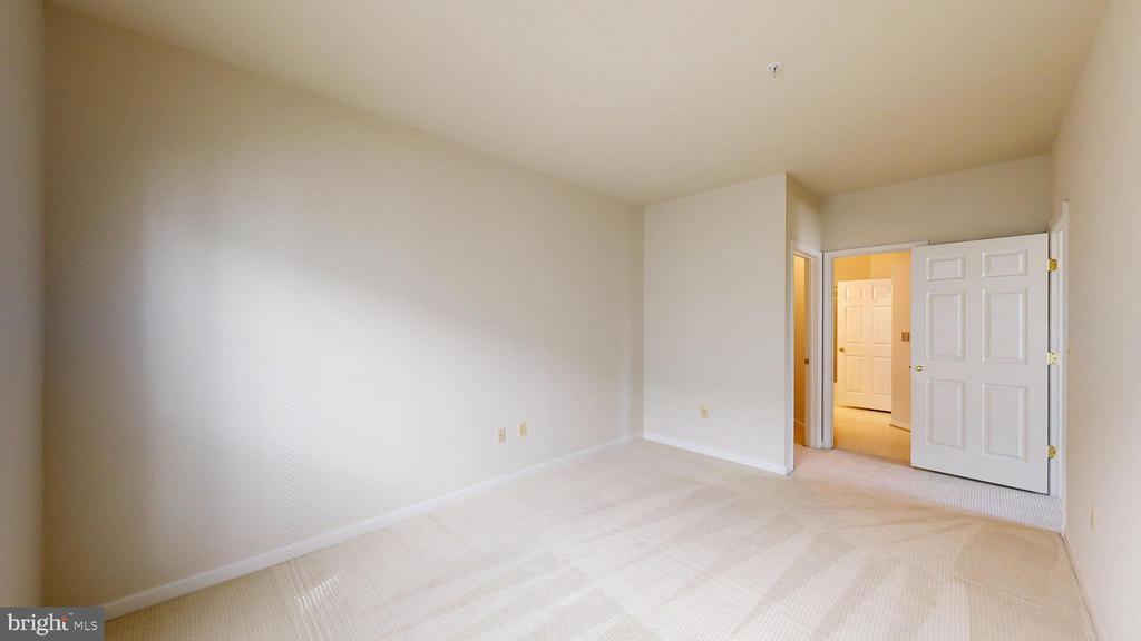 11337 Westbrook Mill Lane #201