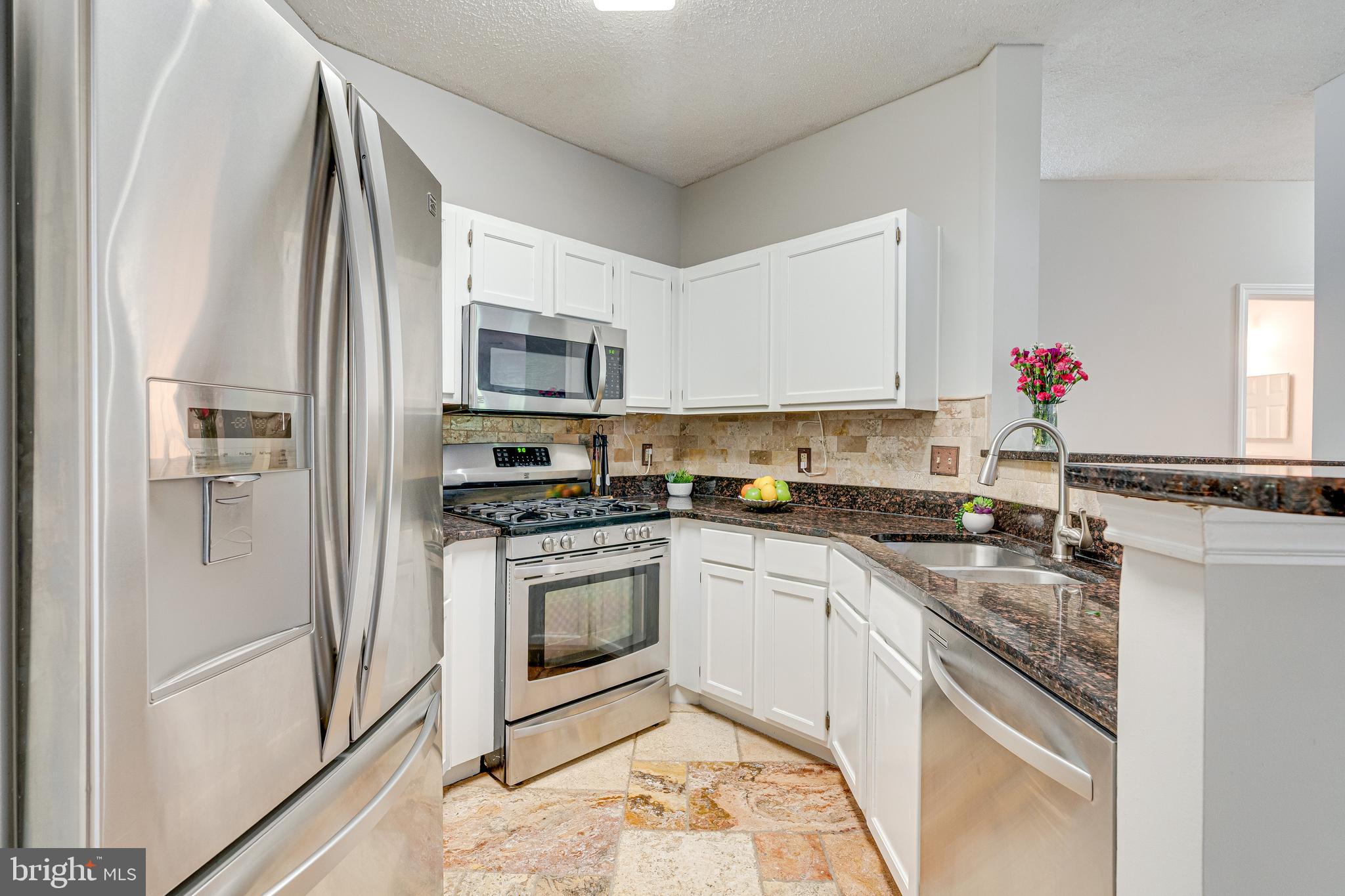 4405 Fair Stone Dr #201