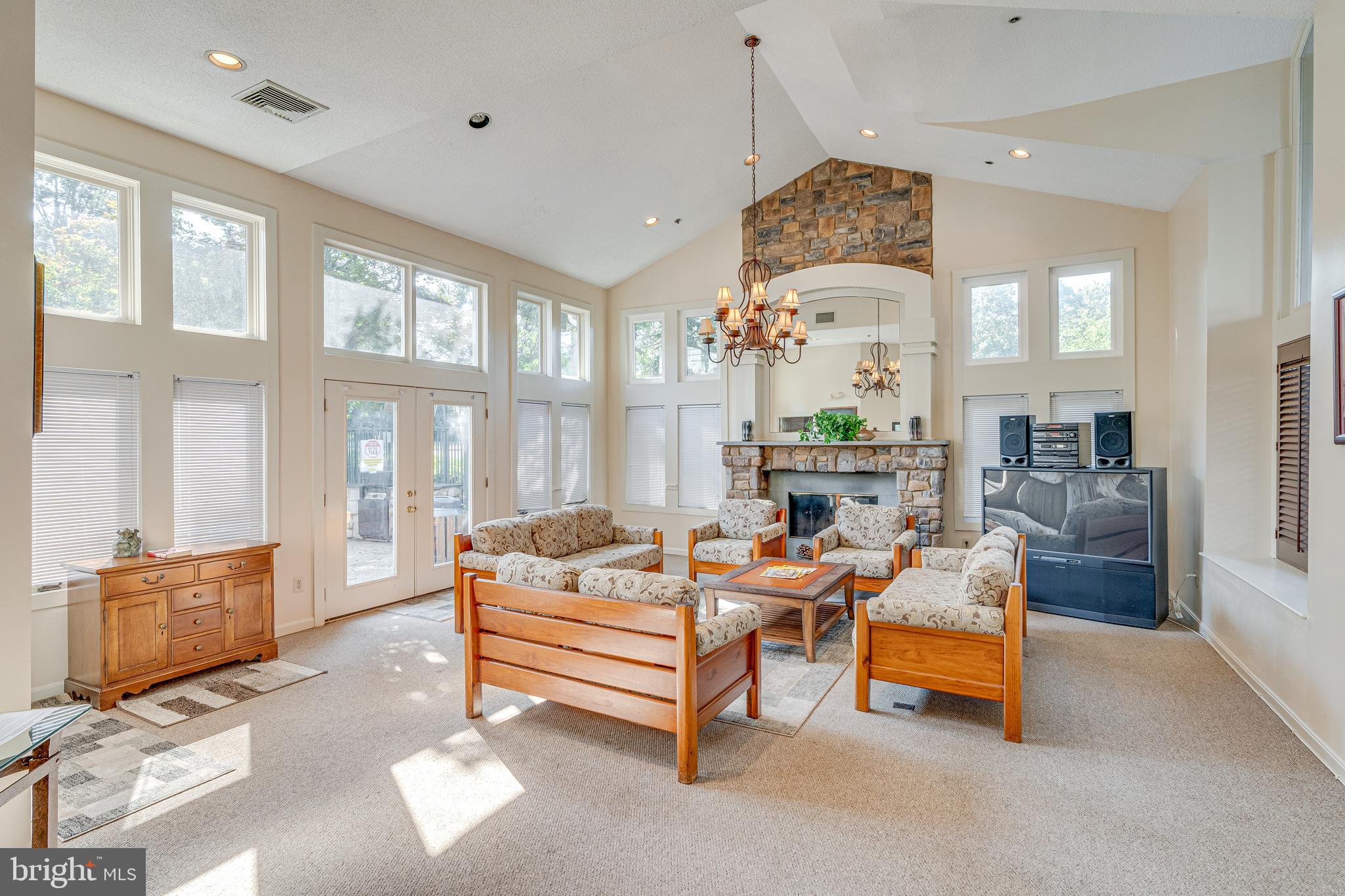 4405 Fair Stone Dr #201