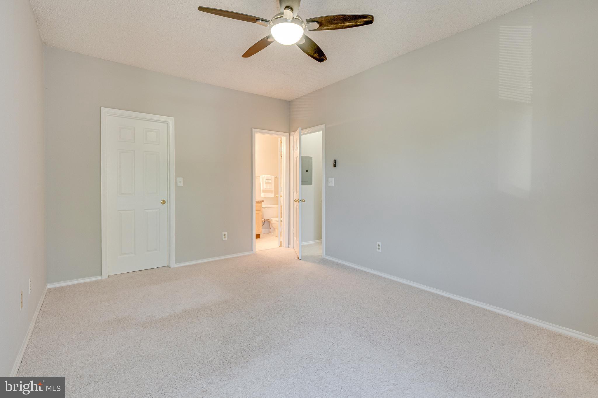 4405 Fair Stone Dr #201