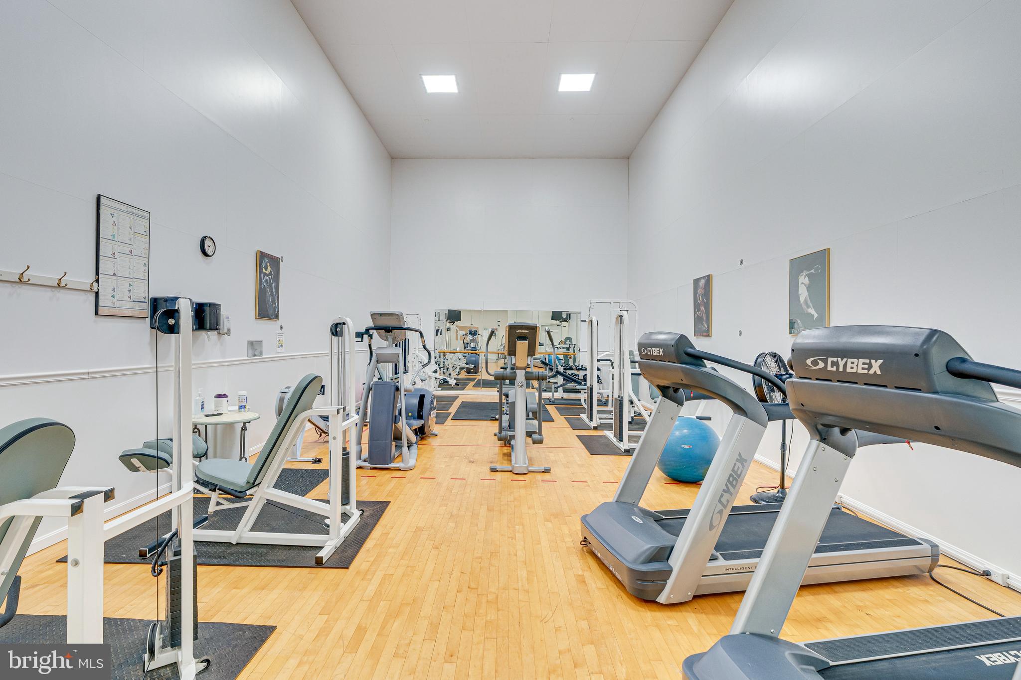 4405 Fair Stone Dr #201