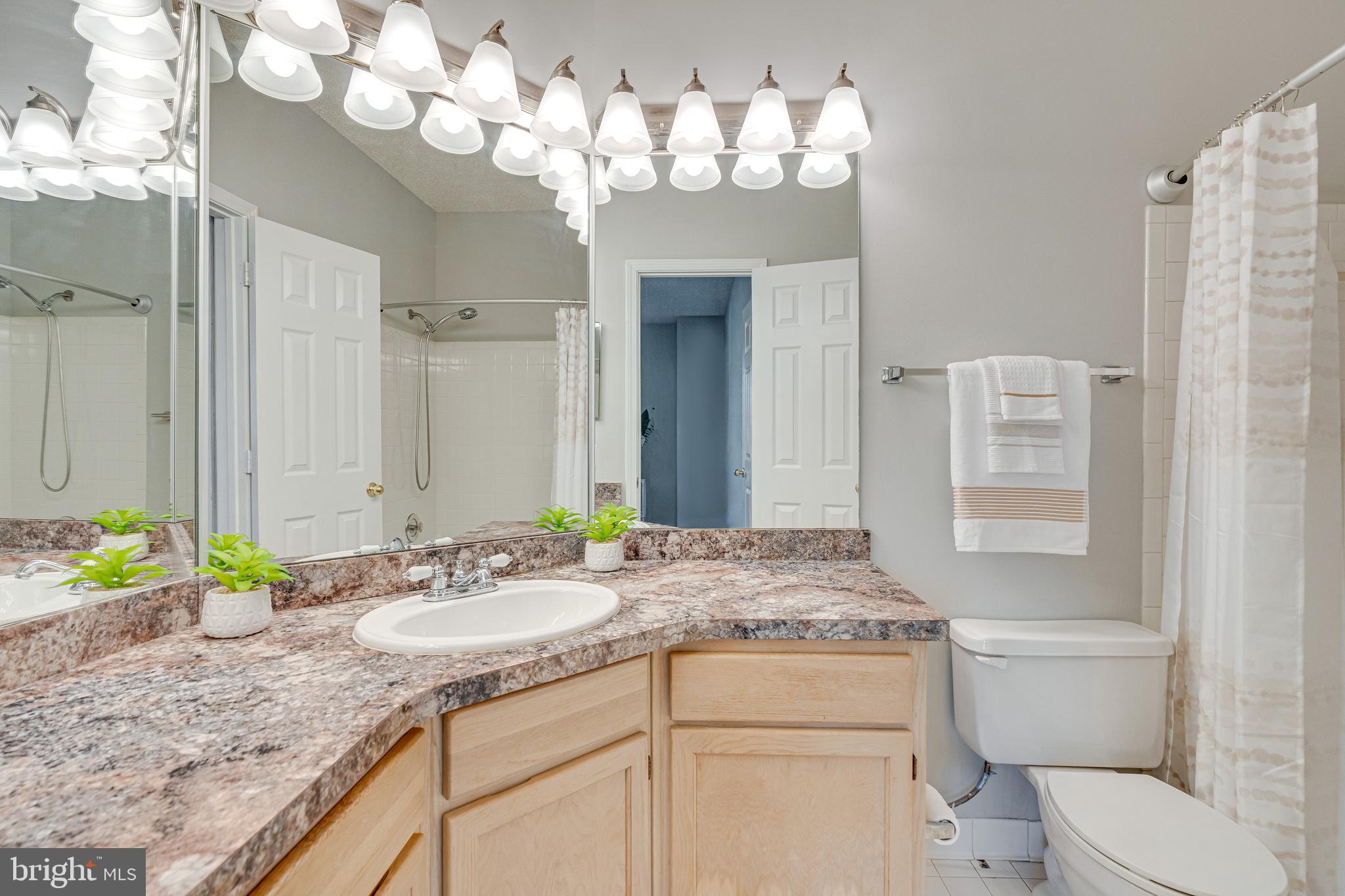 4405 Fair Stone Dr #201