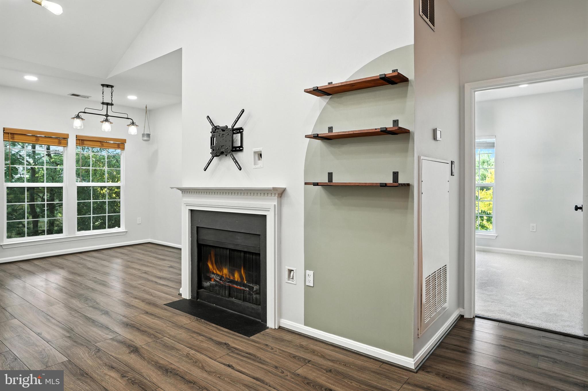 4138 Fountainside Ln #A302