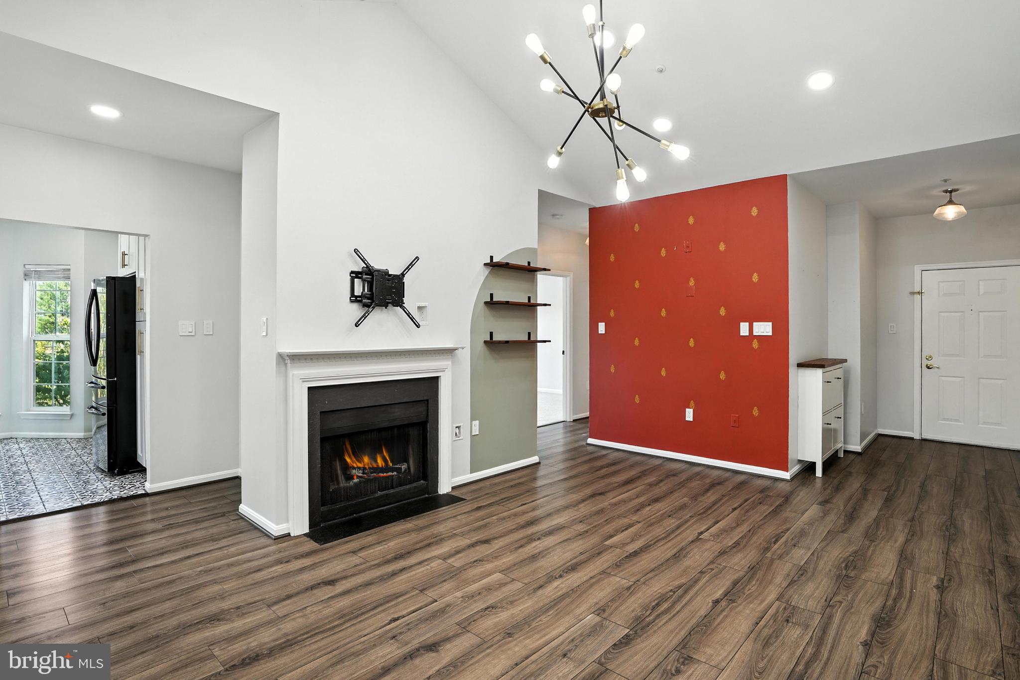 4138 Fountainside Ln #A302