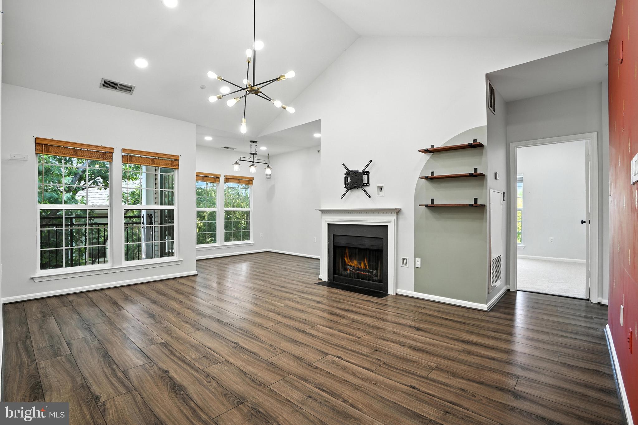 4138 Fountainside Ln #A302