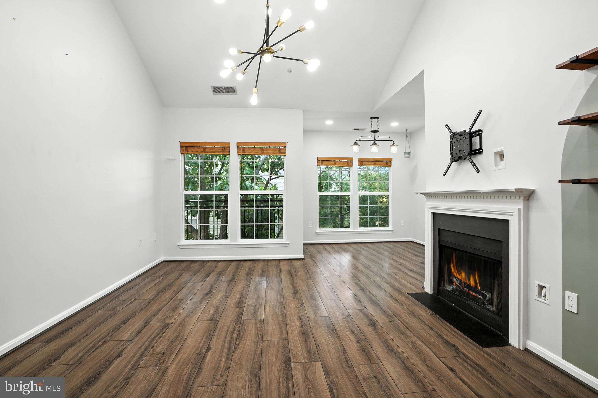 4138 Fountainside Ln #A302