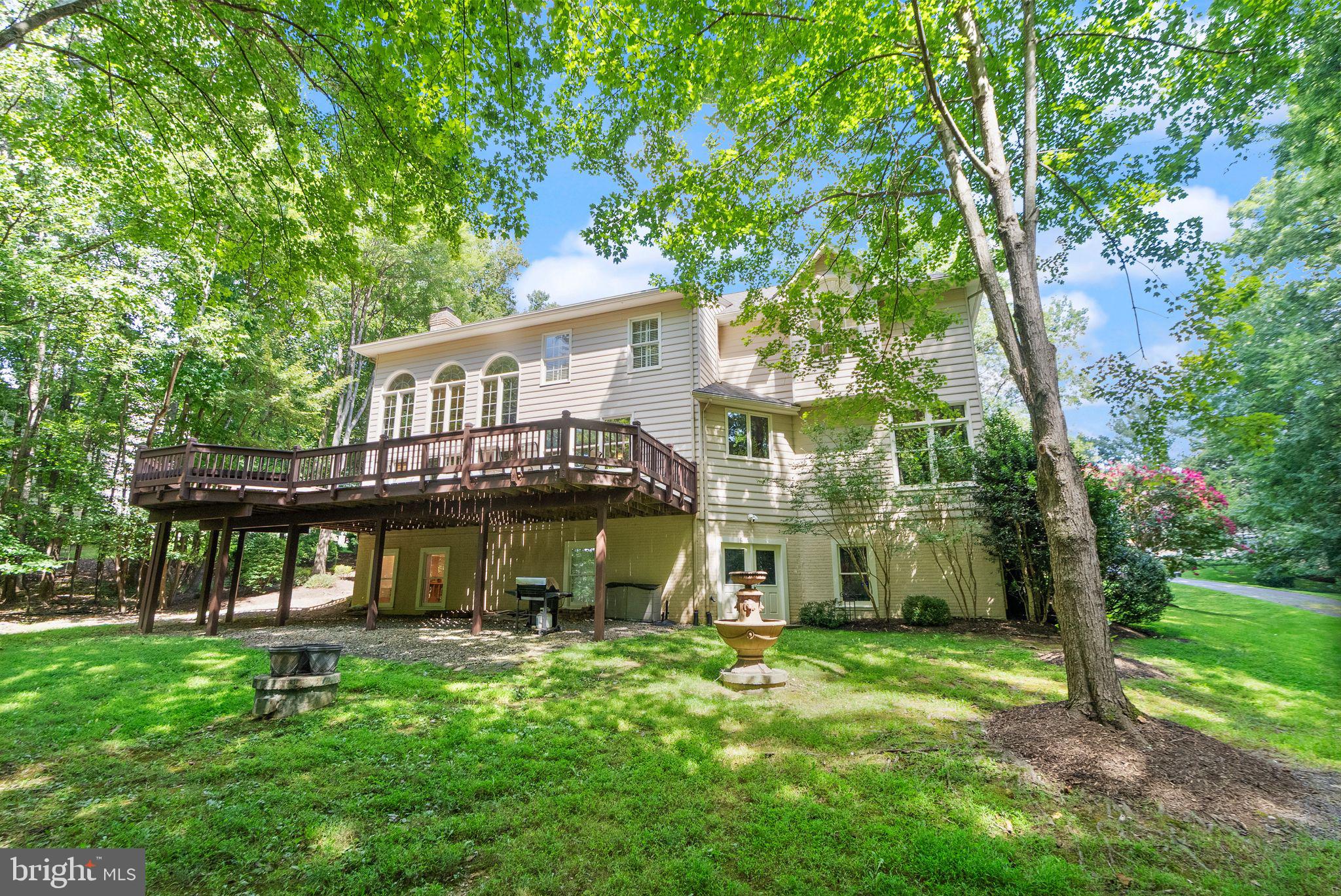 1108 Arboroak Pl
