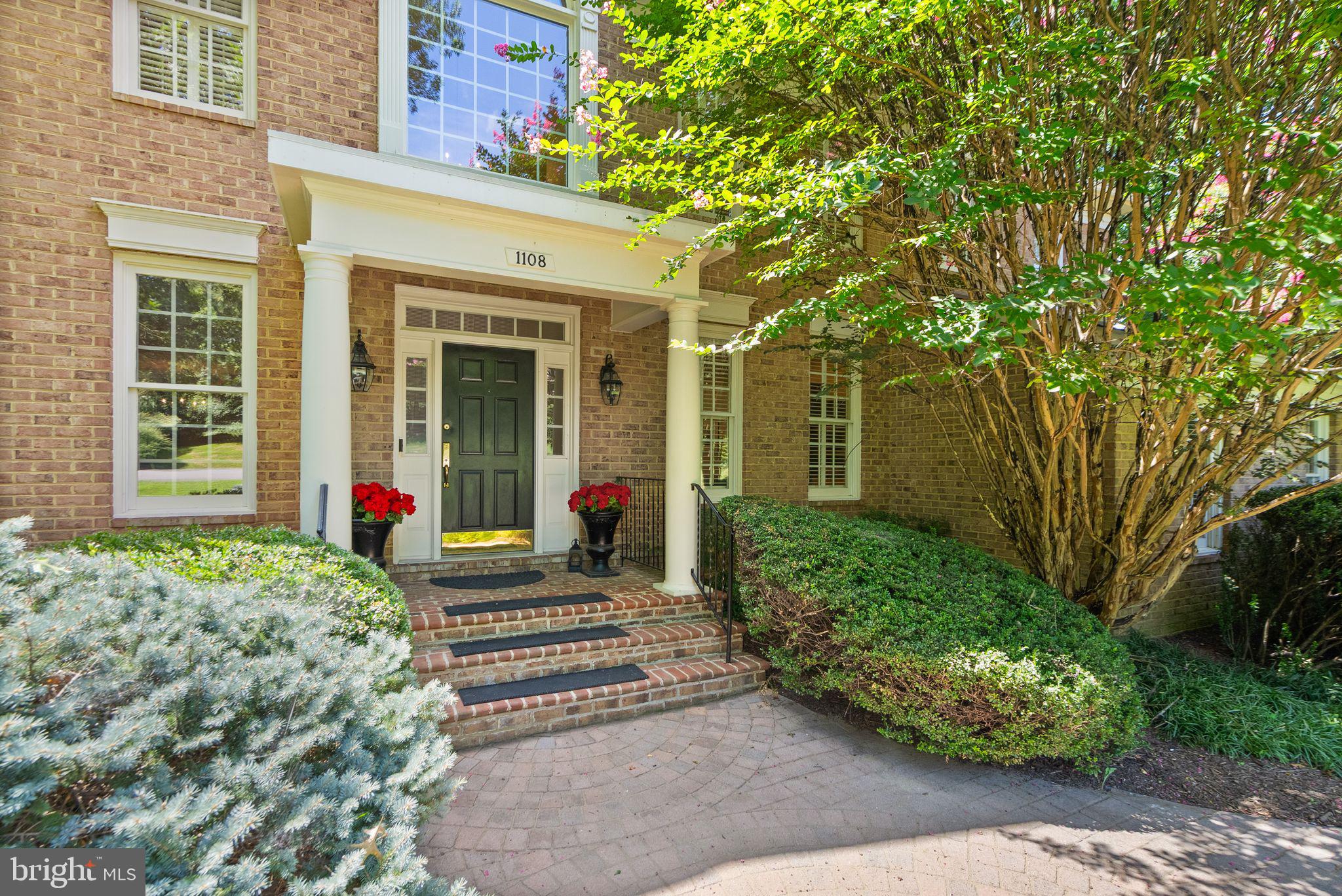 1108 Arboroak Pl