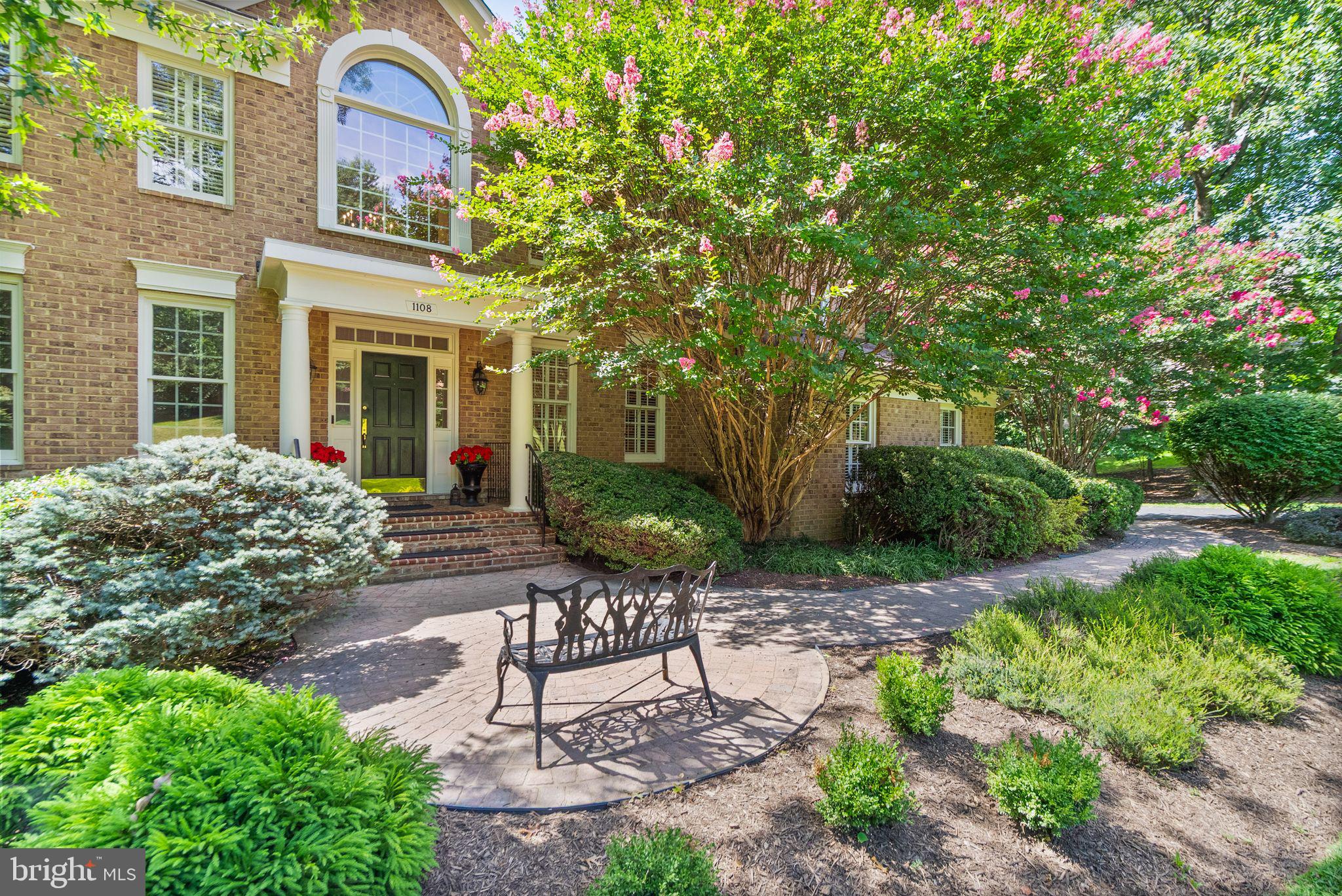 1108 Arboroak Pl