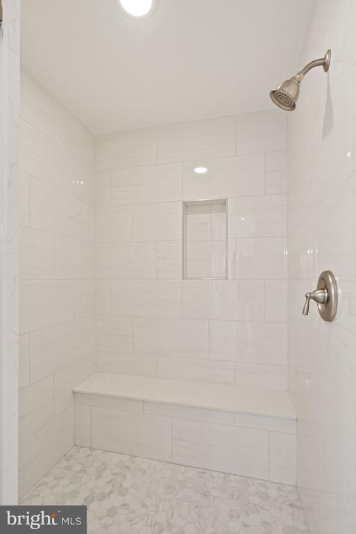 1108 Arboroak Pl