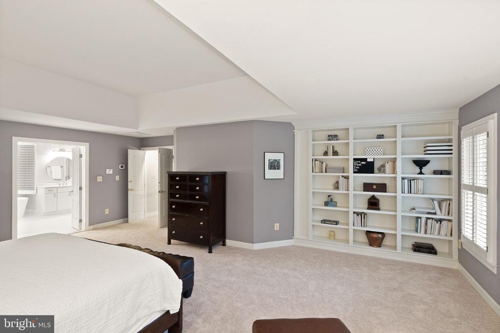 1108 Arboroak Pl