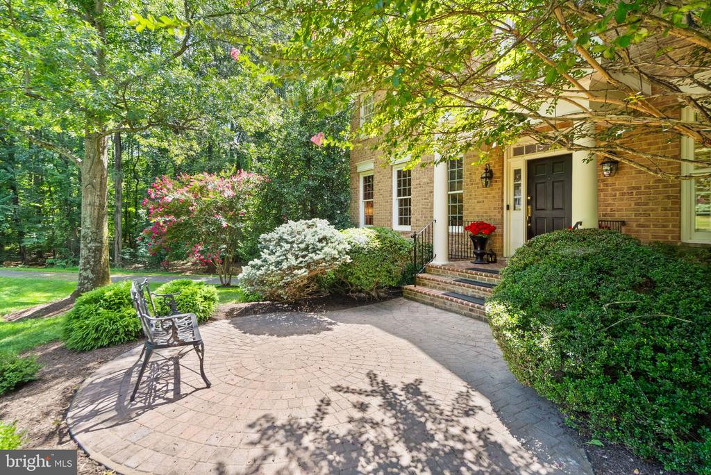 1108 Arboroak Pl