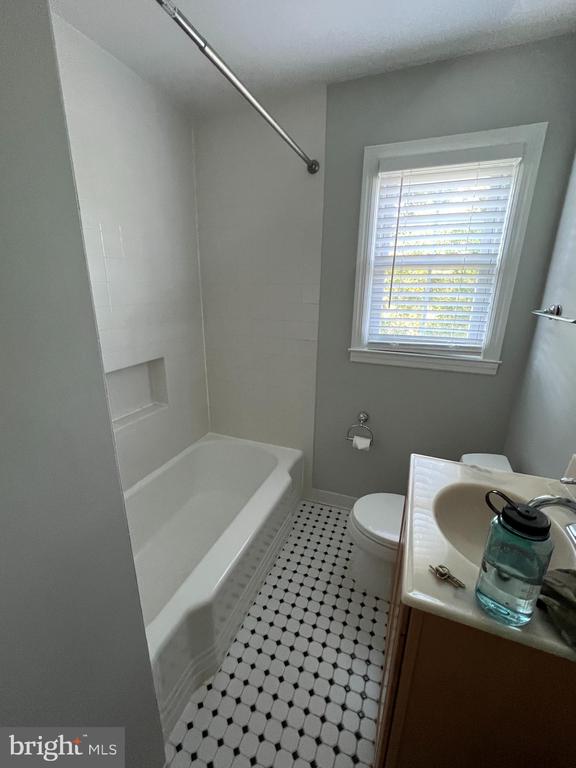 1302 BELLE VIEW BLVD #C1