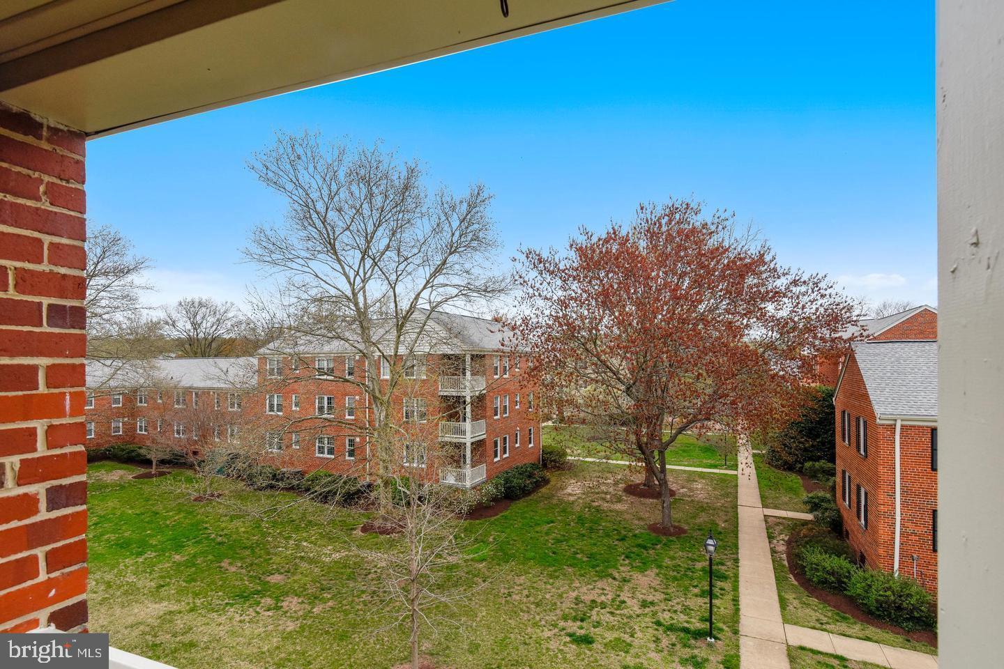 1302 BELLE VIEW BLVD #C1