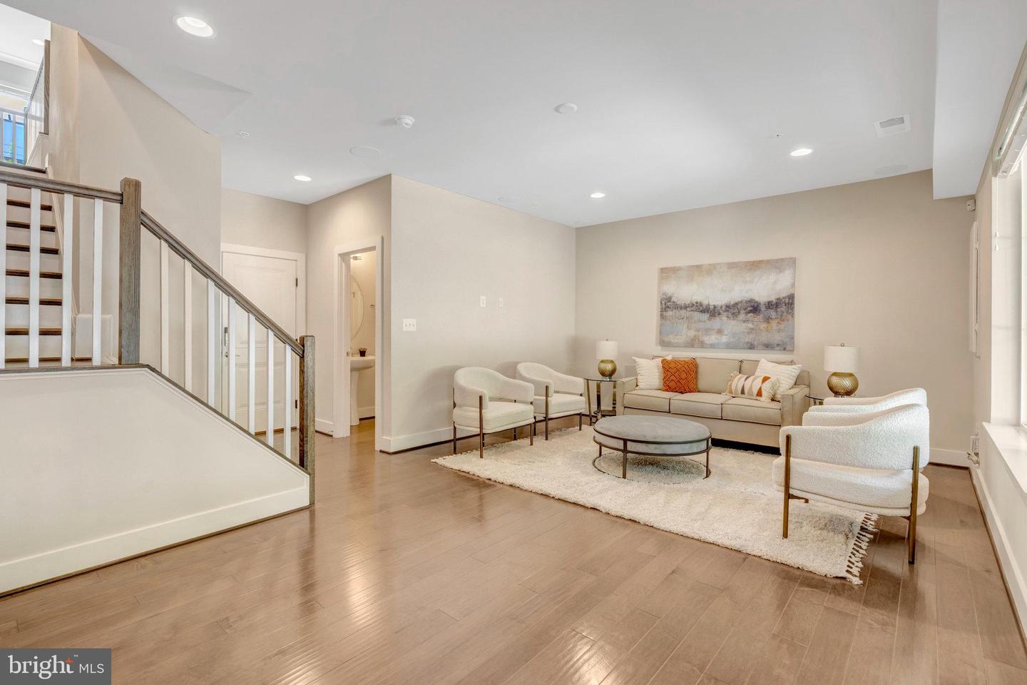 4912 Trail Vista Ln