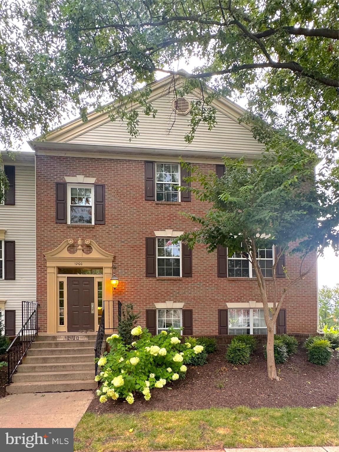 12100 Greenway Ct #301