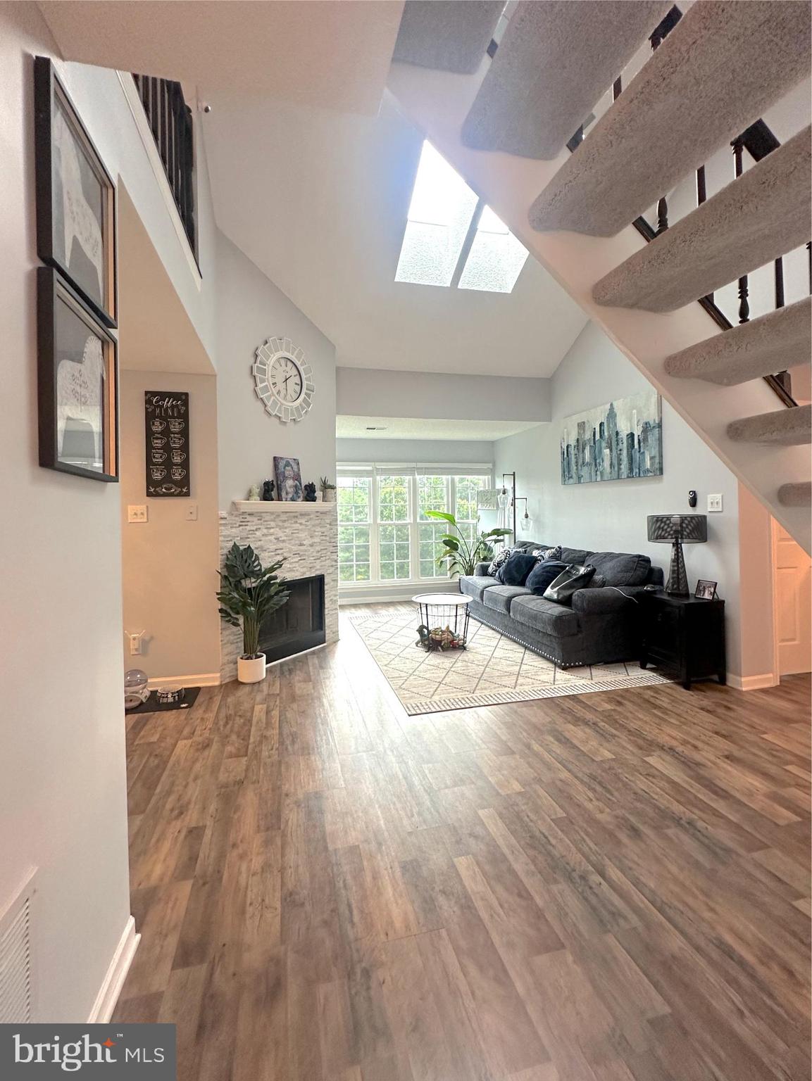 12100 Greenway Ct #301