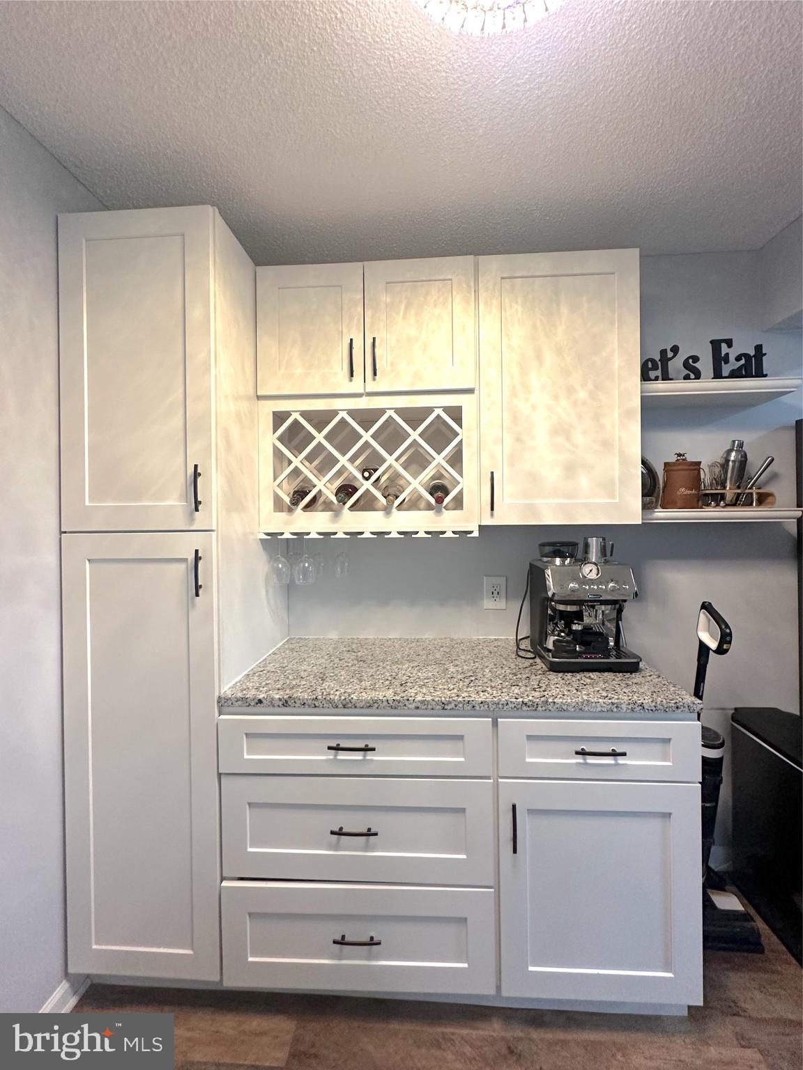 12100 Greenway Ct #301