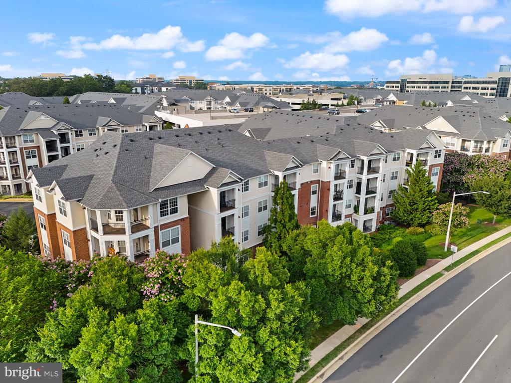 12905 Centre Park Cir #412
