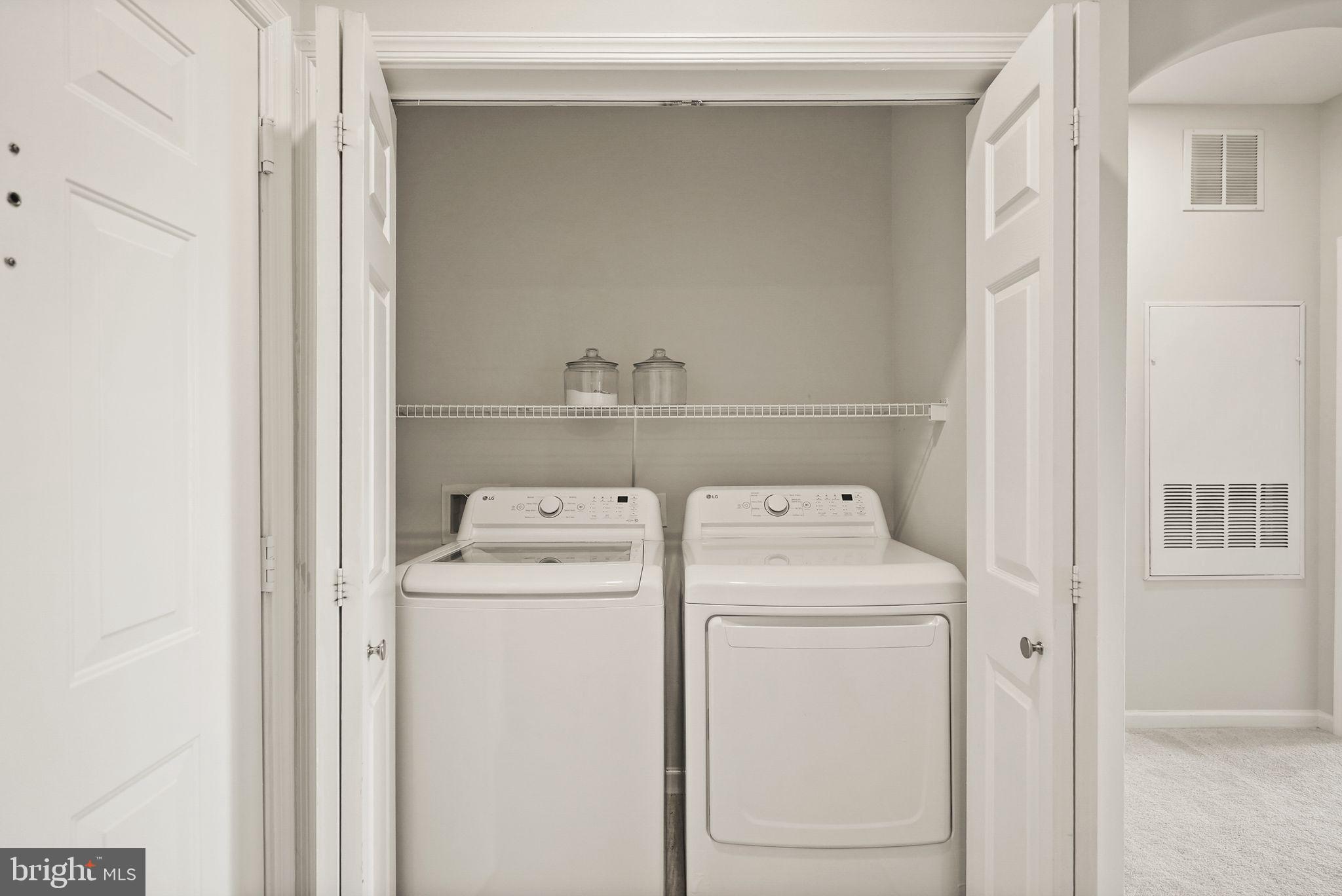 12905 Centre Park Cir #412